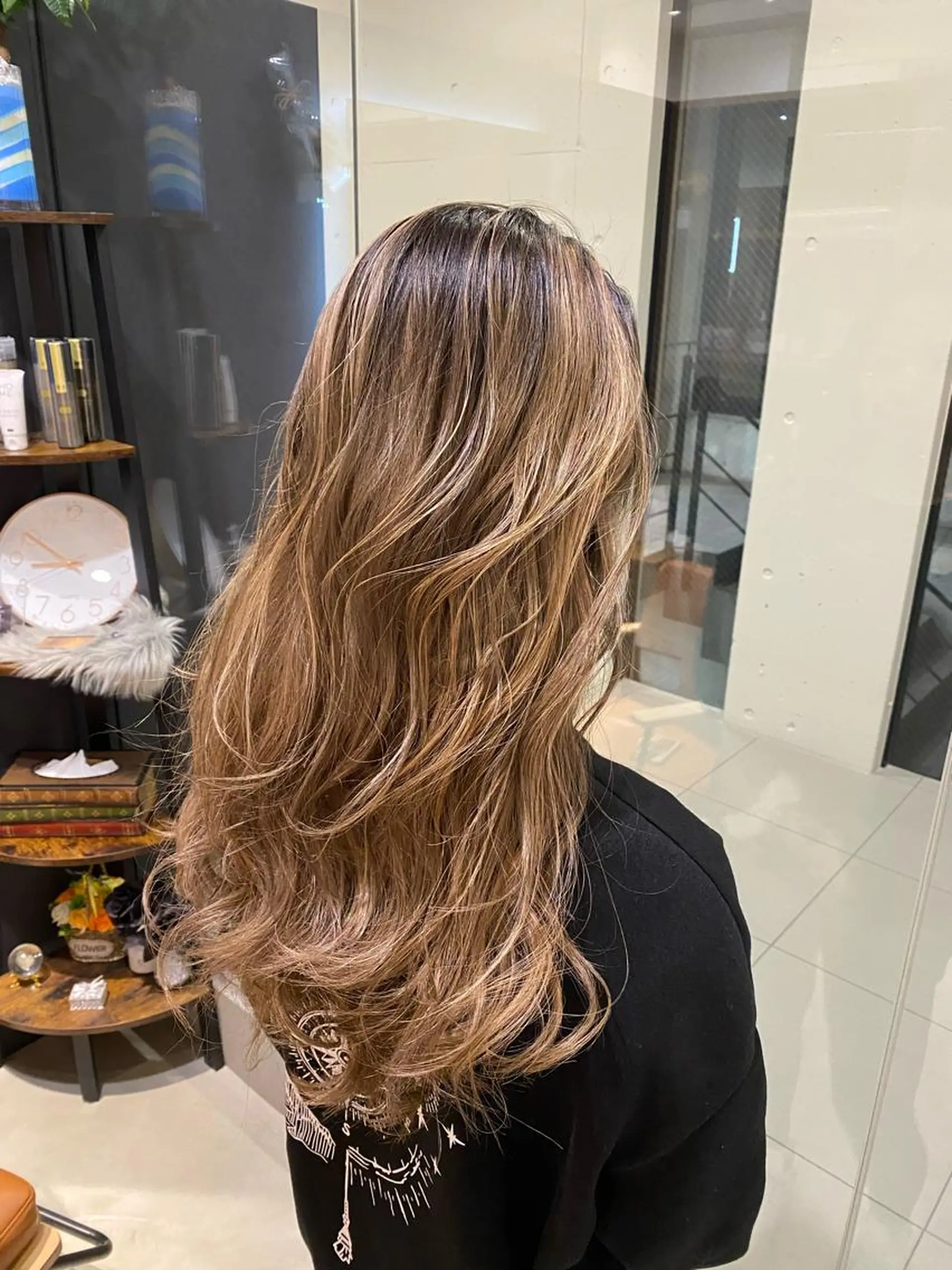 ロング カラー バレイヤージュ レイヤーカット ヘアカラー トリートメント 田中 アキオのヘアスタイル