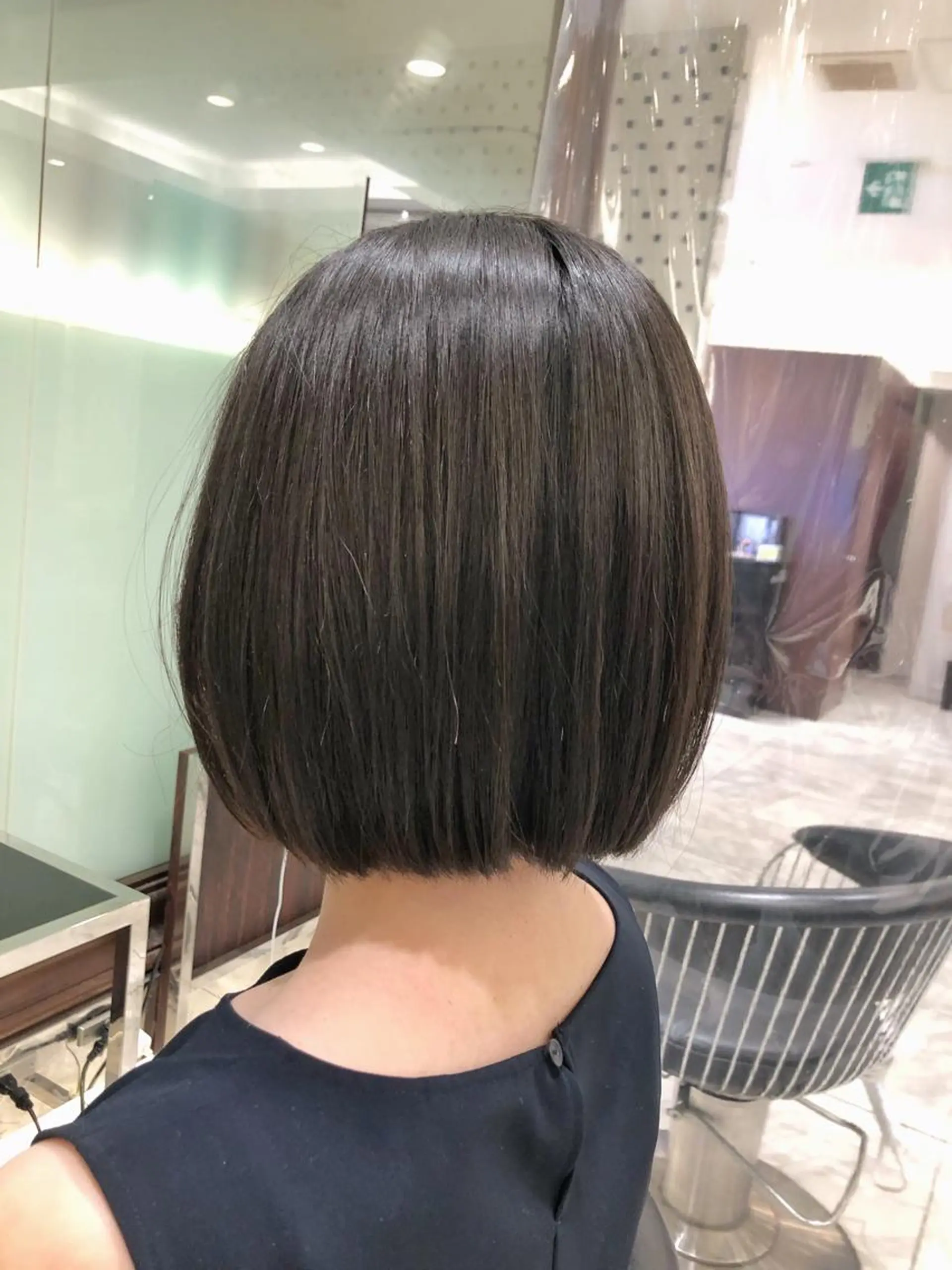ミディアム ボブ 波巻きウェーブ 韓国風パーマ 纐纈のヘアスタイル