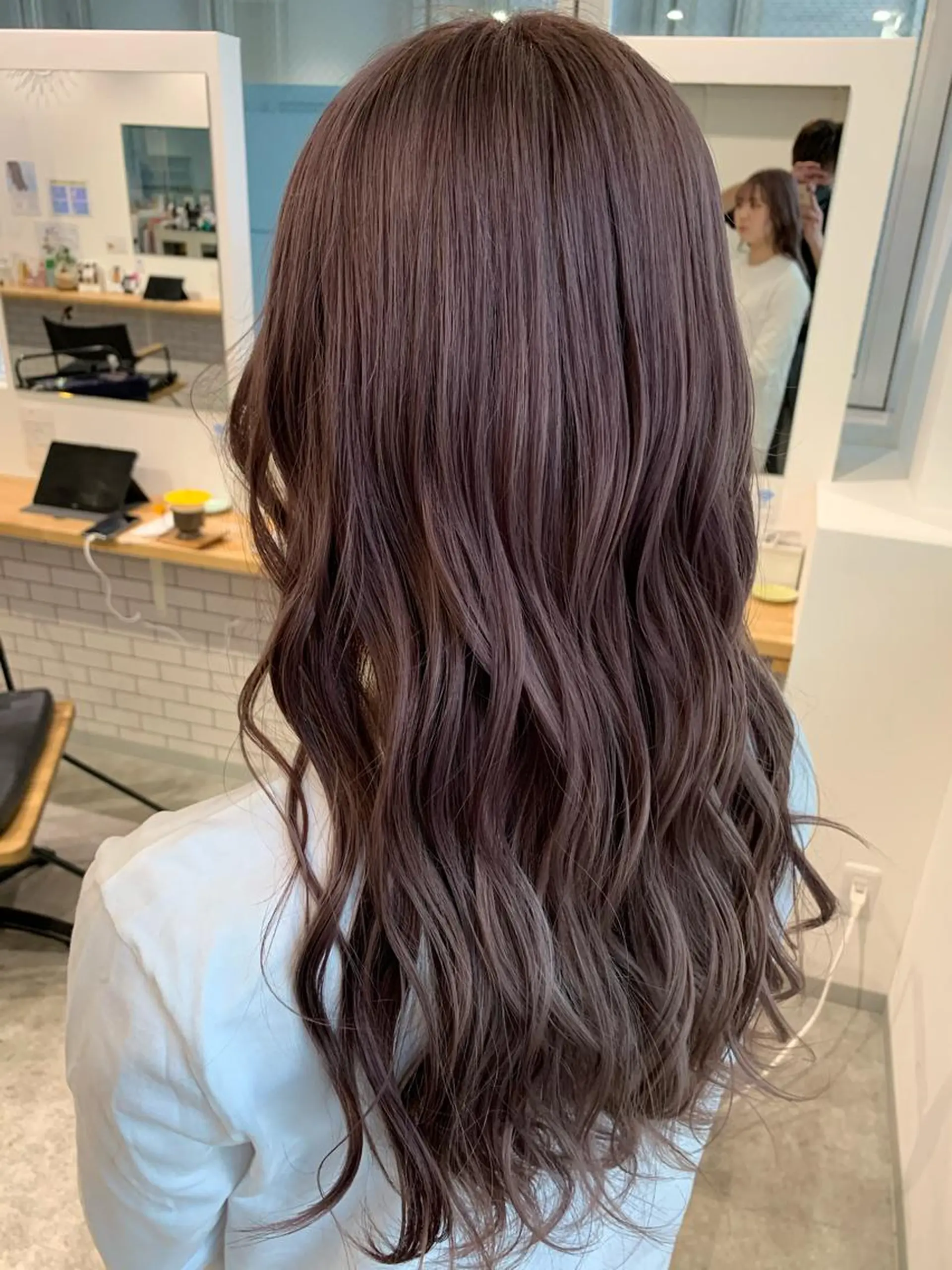 ロング 大人レイヤー ヨシミカズヤのヘアスタイル