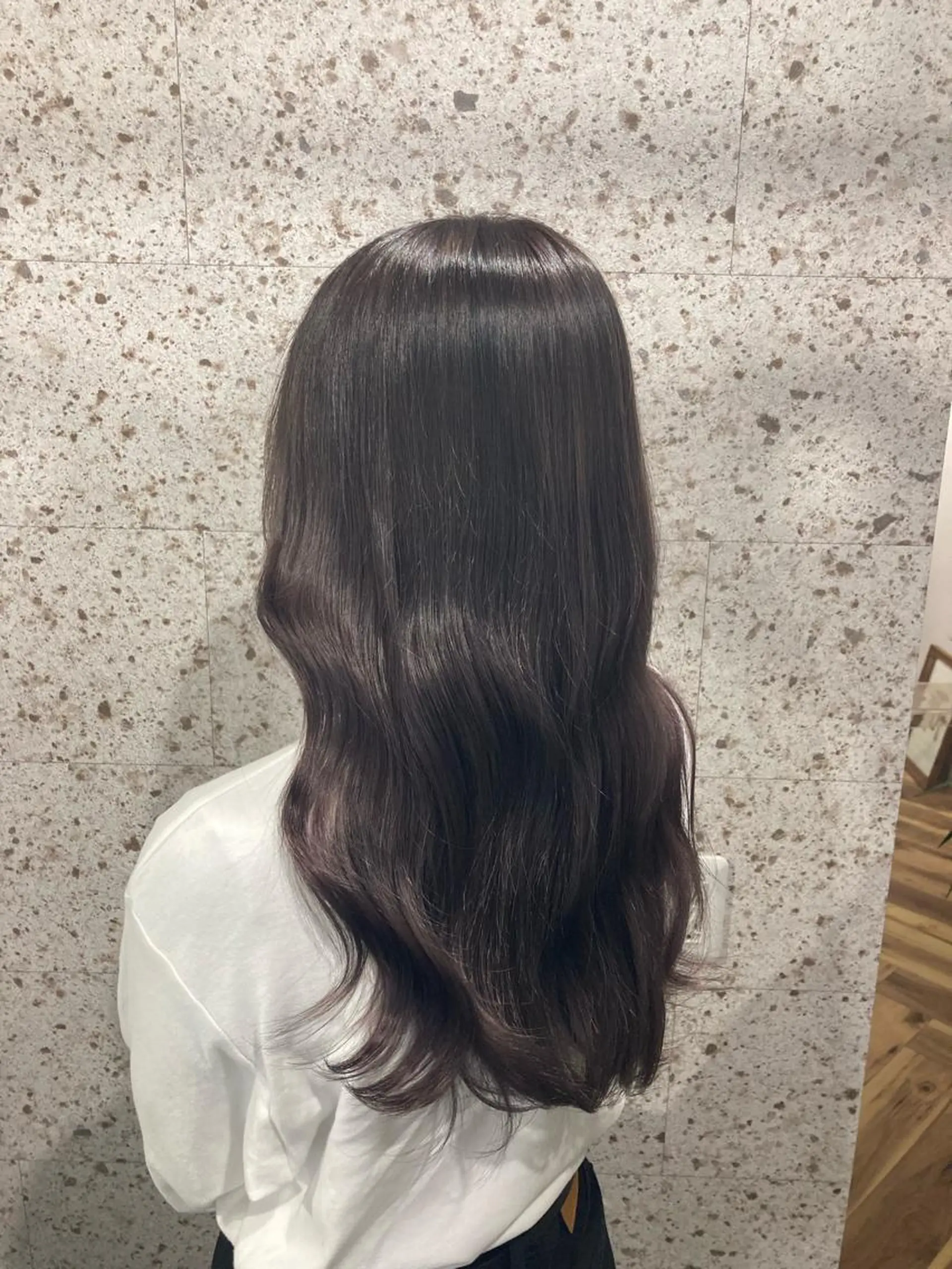 ロング カラー グラデーションカラー グレージュ バイオレットカラー バイオレットグレージュ Mood hair salon所属・髪質改善.縮毛矯正 ×韓国ヘアyukiのヘアスタイル