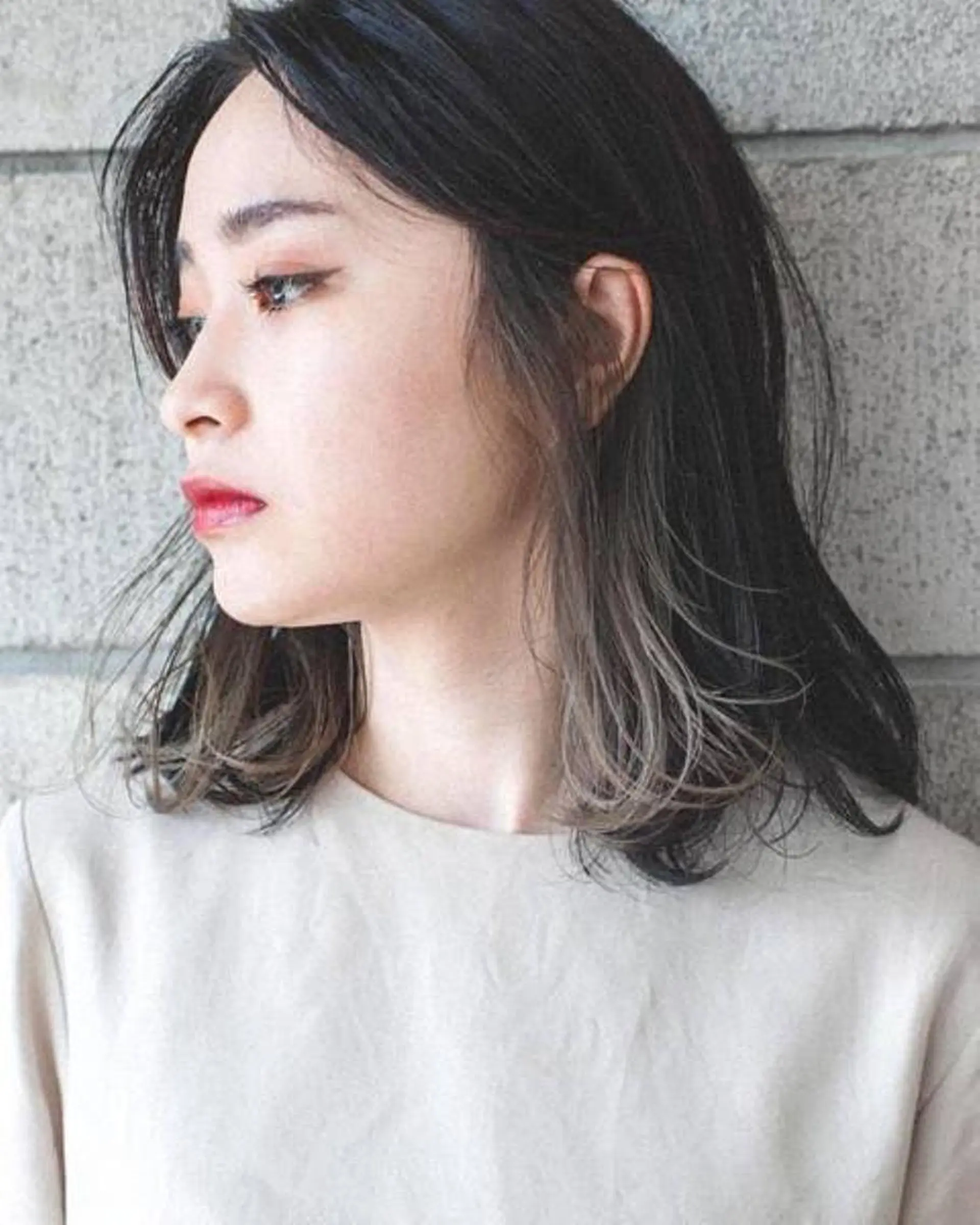 ミディアム Lond enikaのヘアスタイル