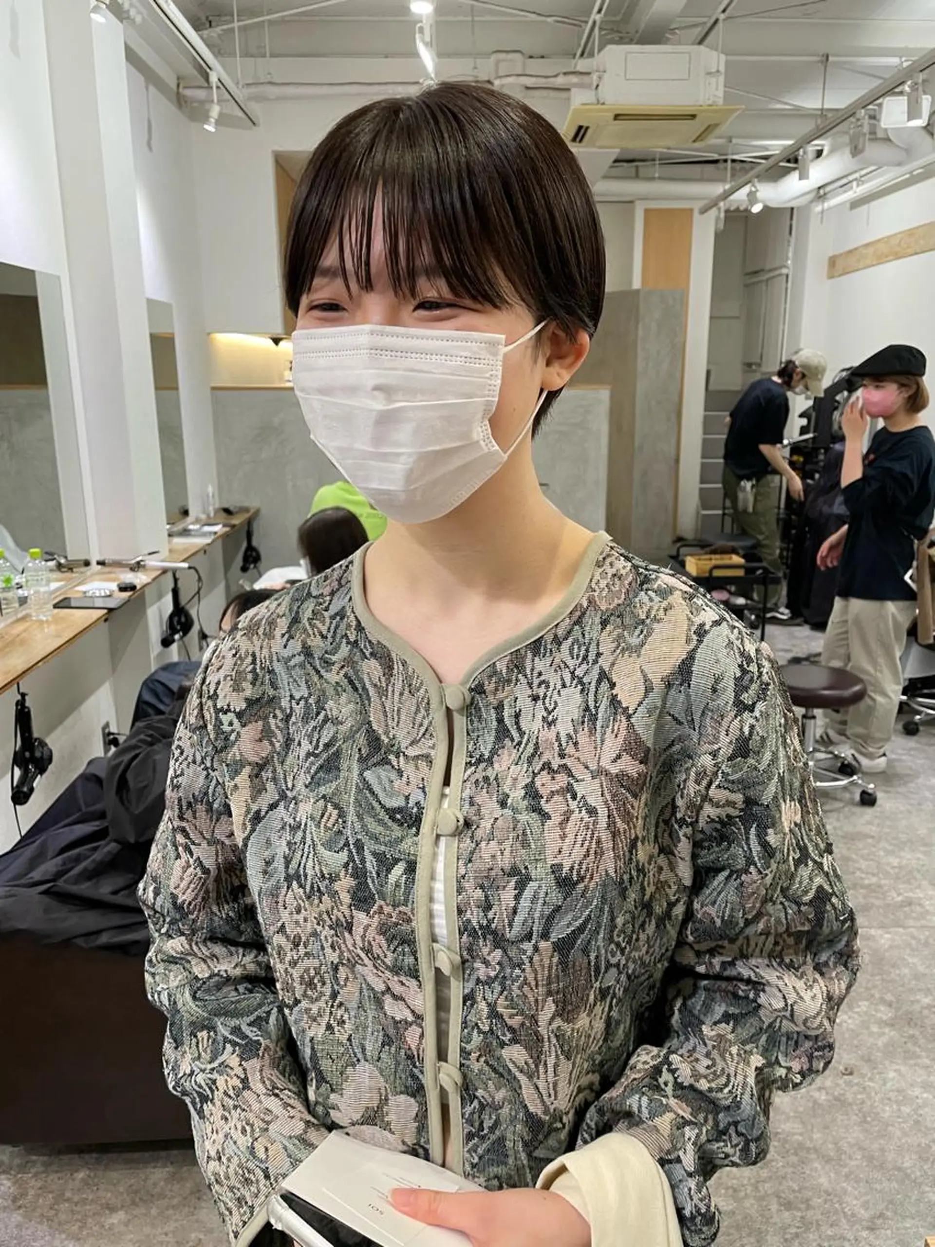 ショート カラー パーマ ヘアアレンジ キッズ ネイル マツエク・マツパ アイブロウ ショートヘア ショートネイル カット ヘアカラー トリートメント パーマ/透明感カラー /ボブ/吉田一生のヘアスタイル