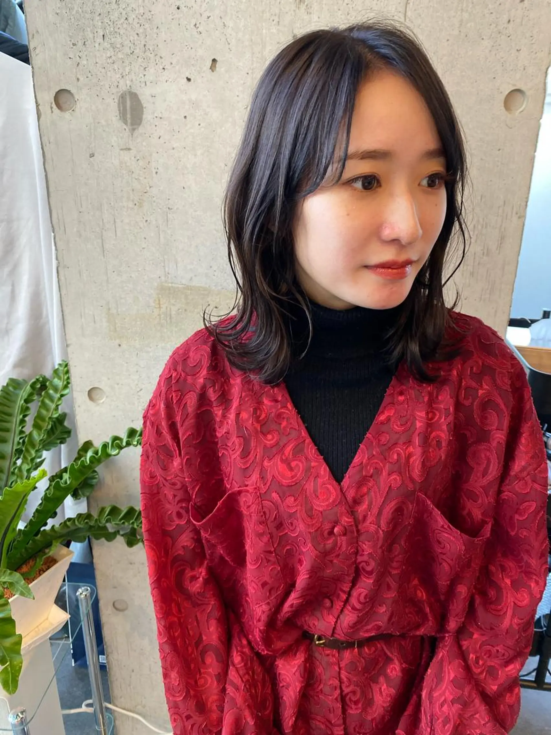 ミディアム カラー ベージュカラー ラベンダーカラー ラベンダーベージュ ボブ 外ハネヘア カット YinYang所属・川﨑 章弘のヘアスタイル