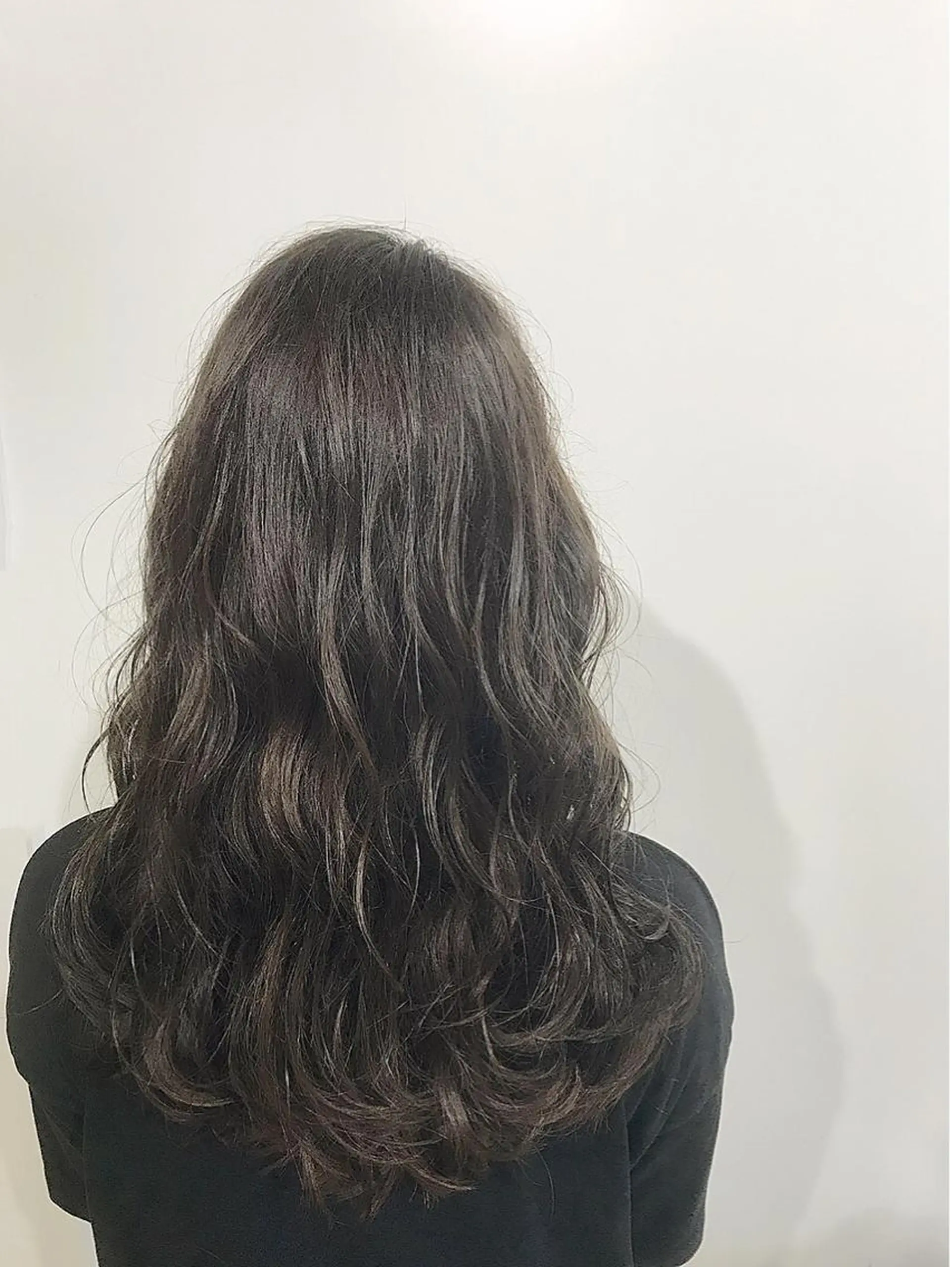 セミロング カット パーマ modern made モダンメイド所属・イメチェン☆丁寧接客 田中 優貴のヘアスタイル