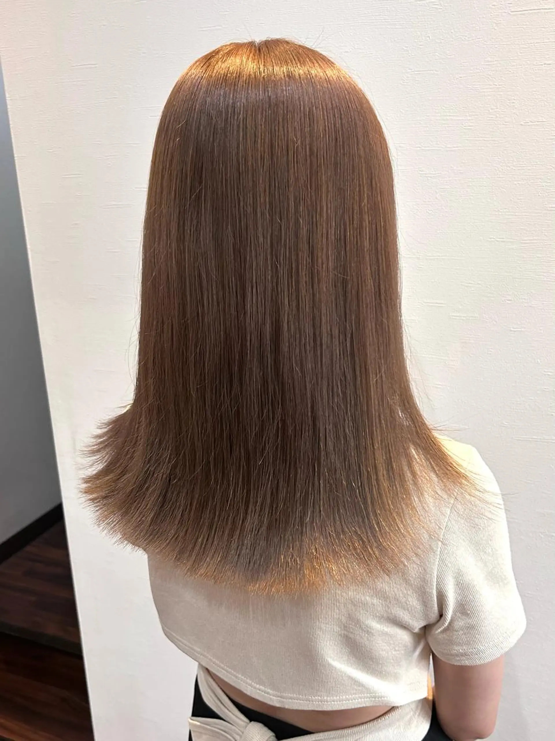 セミロング カラー 𝒌𝒚𝒐𝒌𝒂 🍀のヘアスタイル