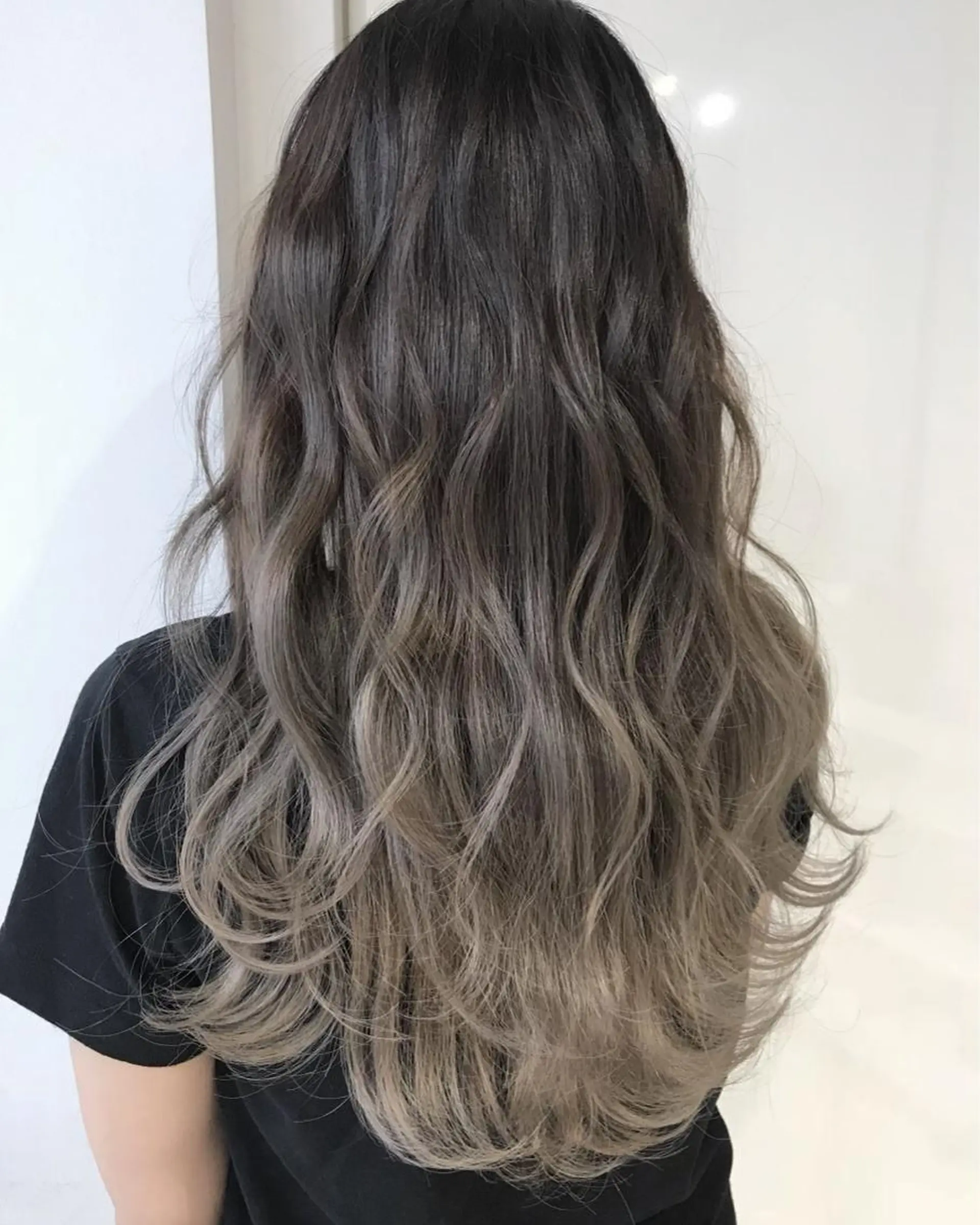 ロング ミルクティーハイトー ン💖副店長mikaのヘアスタイル