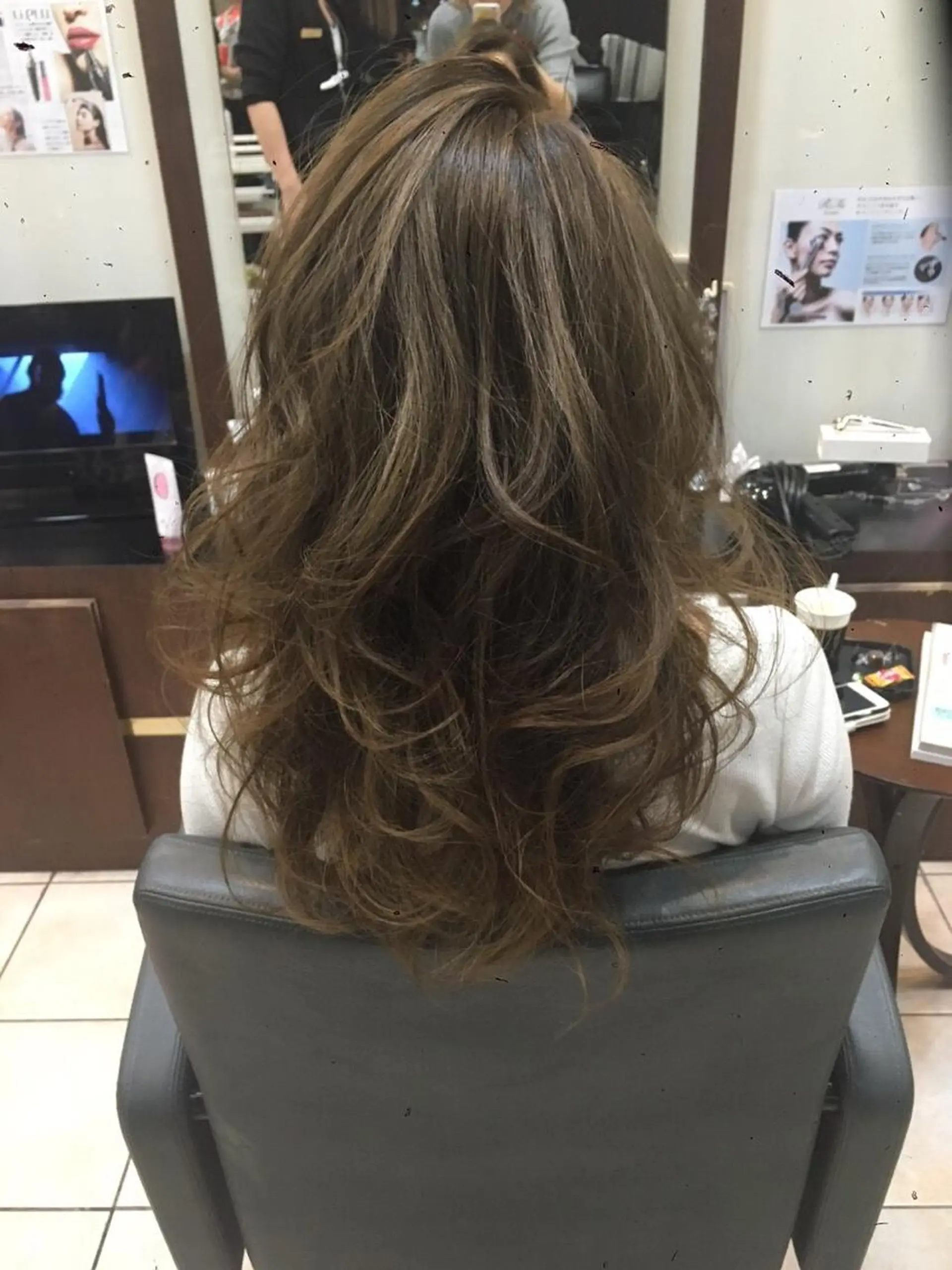 セミロング ロング カラー ヘアアレンジ MODE K's松原 YUMIのヘアスタイル