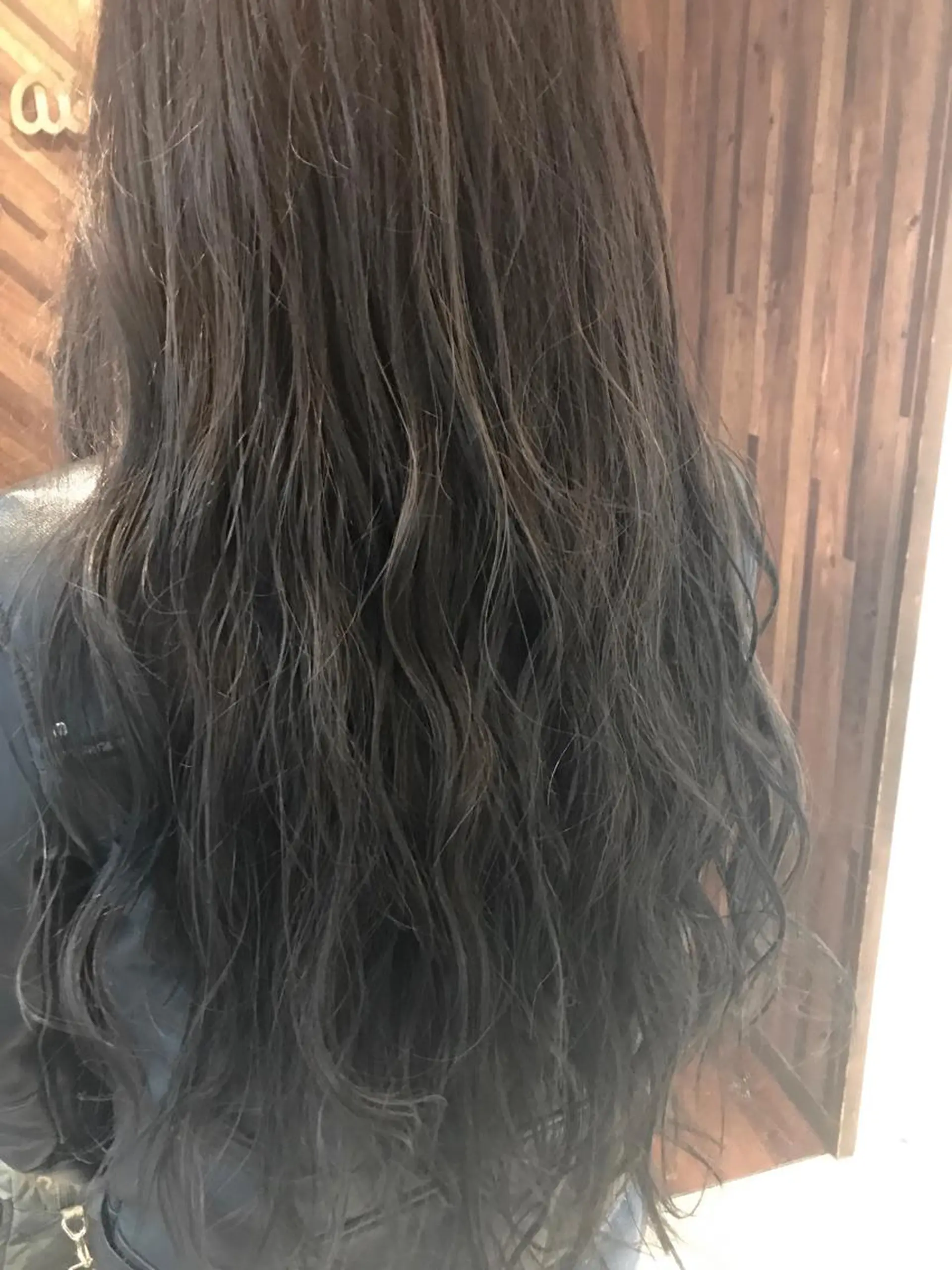 ロング カラー ブリーチ グラデーションカラー グレージュ ハイライトカラー ハイライト カット ヘアカラー 久保亮太 /大人ショートのヘアスタイル