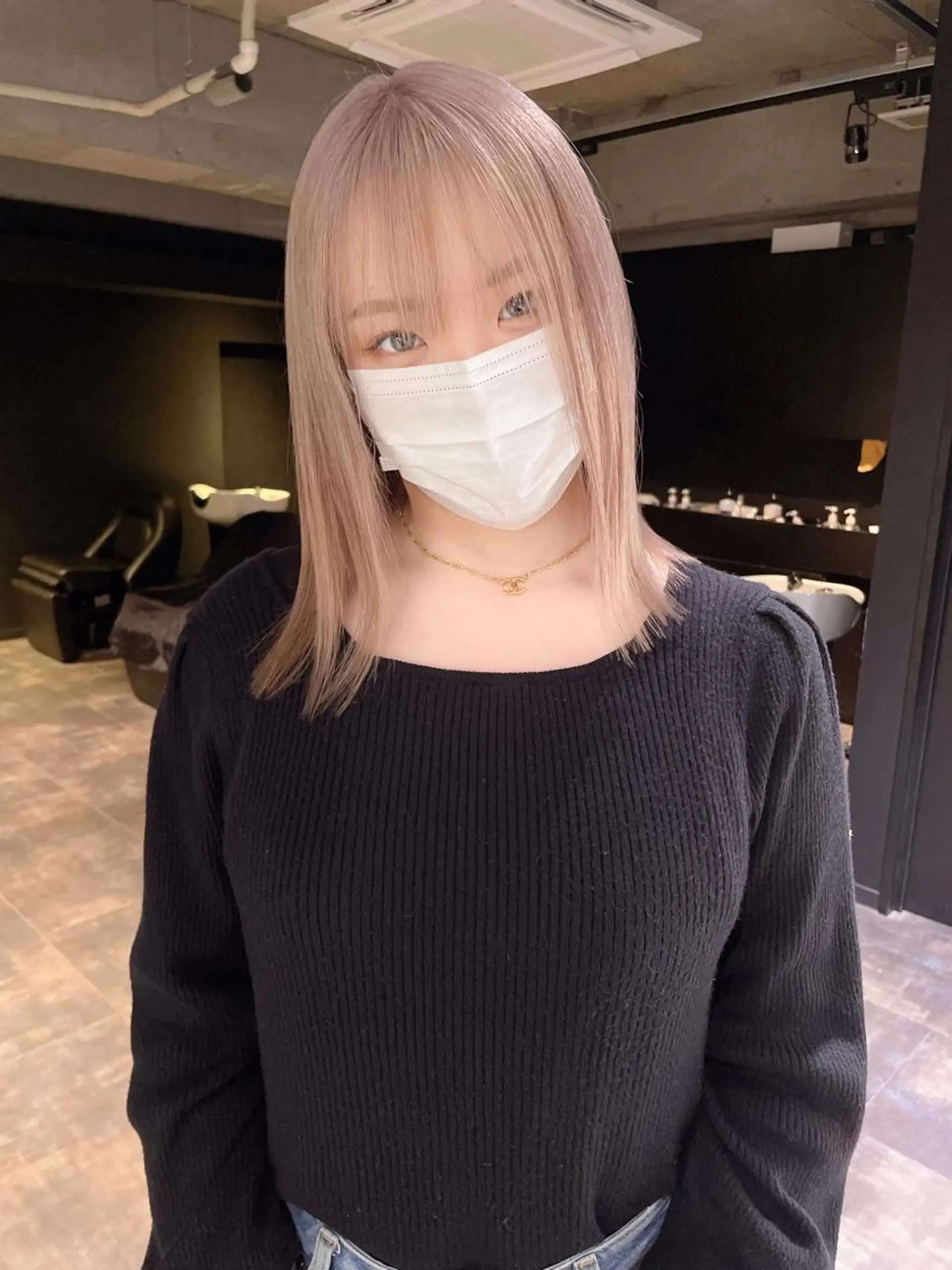 ミディアム カラー ブリーチ ハイトーンカラー 卒業式のヘアスタイル ヘアカラー トリートメント 心斎橋/ブリーチ minamiのヘアスタイル