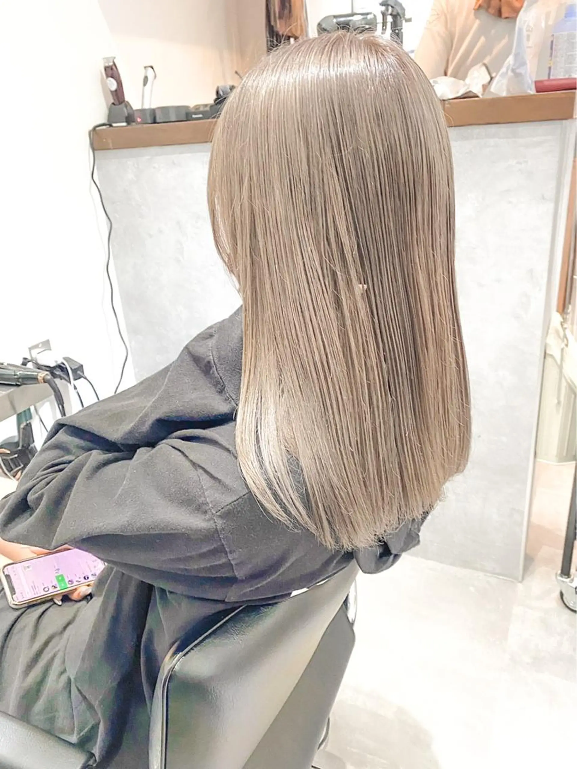 ミディアム ヘアカラー トリートメント 韓国系ダブルカラー✨ ハイライト専門✨春日のヘアスタイル