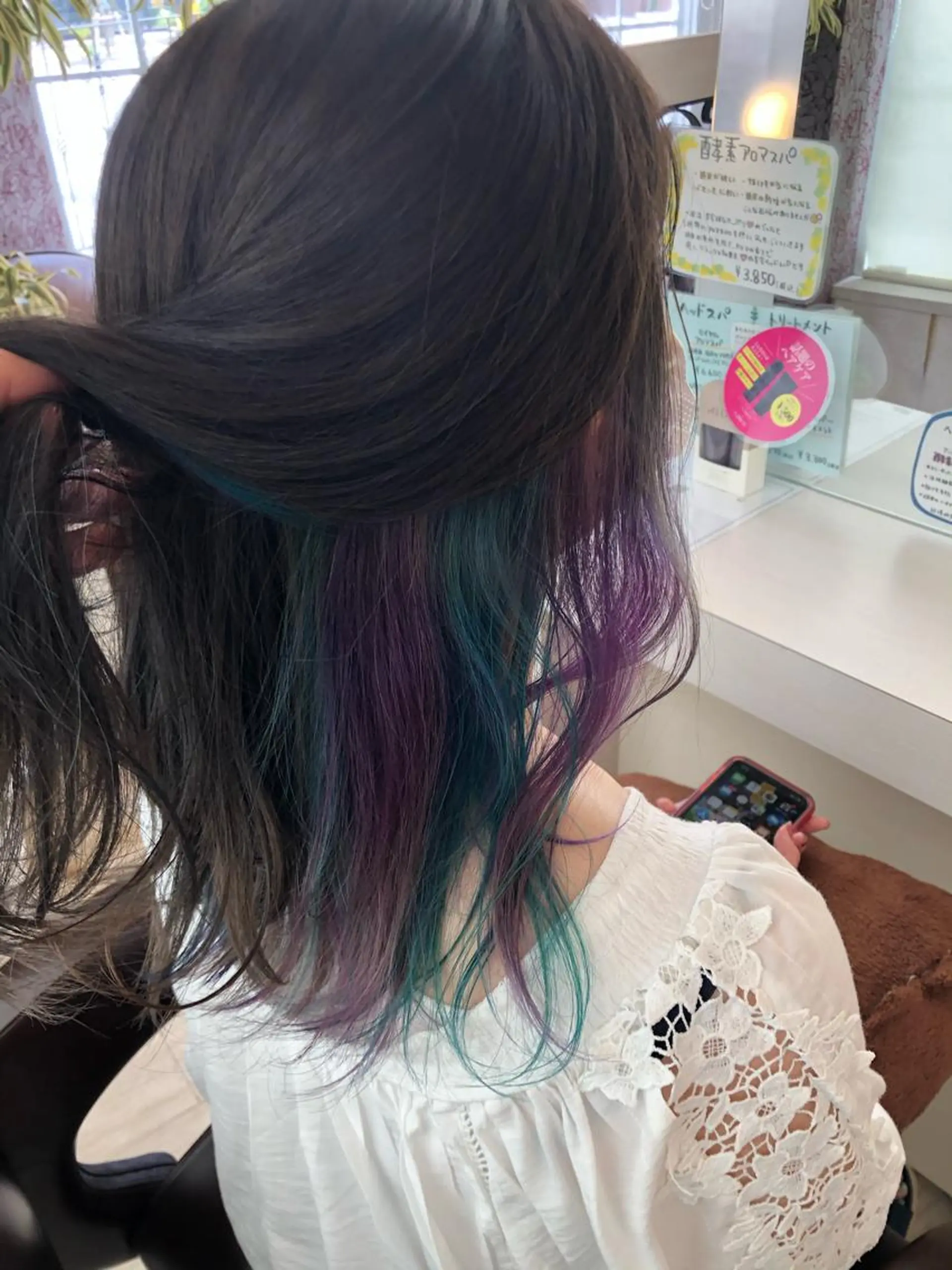 カラー インナーカラー ユニコーンカラー Crén by marie 真嘉比店所属・東恩納 誠のヘアスタイル