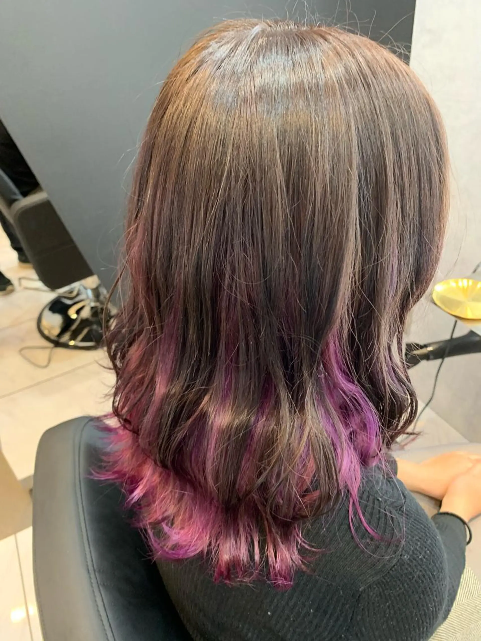 セミロング カラー ブリーチ インナーカラー ピンクカラー バイオレットカラー ヘアカラー トリートメント 透明感/ブリーチ縮毛 /髪質改善/星野純一のヘアスタイル