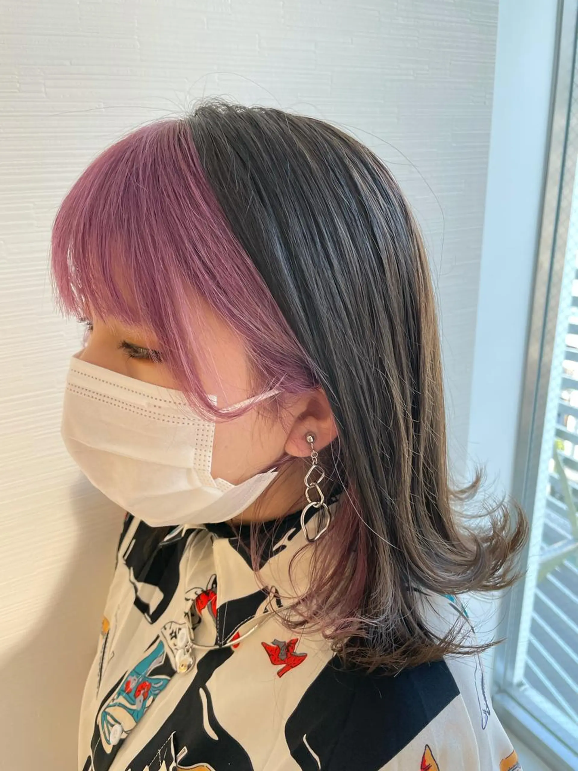 ミディアム カラー ミストバング  フェイスフレーミング グラデーションカラー インナーカラー ヘアカラー ✨髪のソムリエ✨ 岩川和生（店長）🦄のヘアスタイル