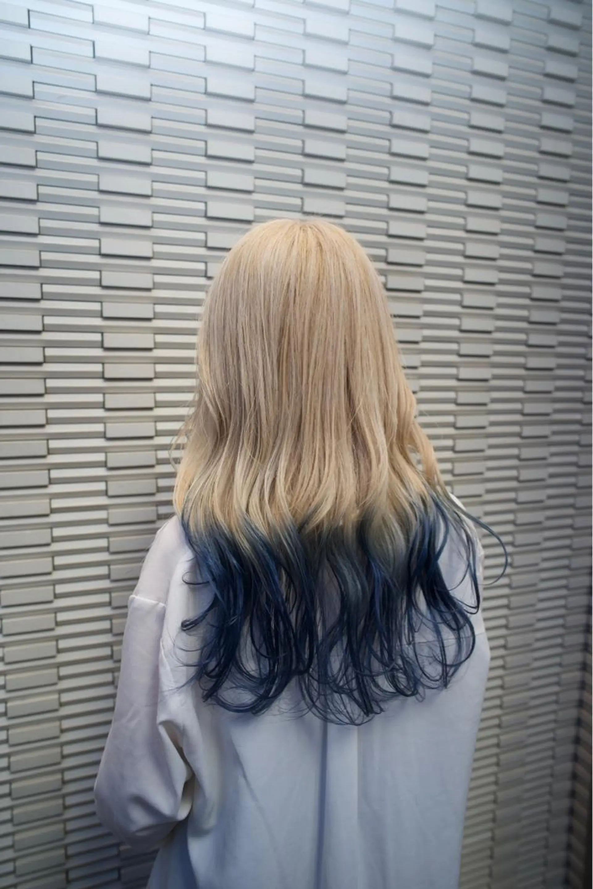セミロング カラー ブリーチ ケアブリーチ デザインカラー ダブルカラー イヤリングカラー ヘアカラー トリートメント SALOWIN 神戸三宮店所属・【三宮/ブリーチ なしカラー】高田祐也のヘアスタイル