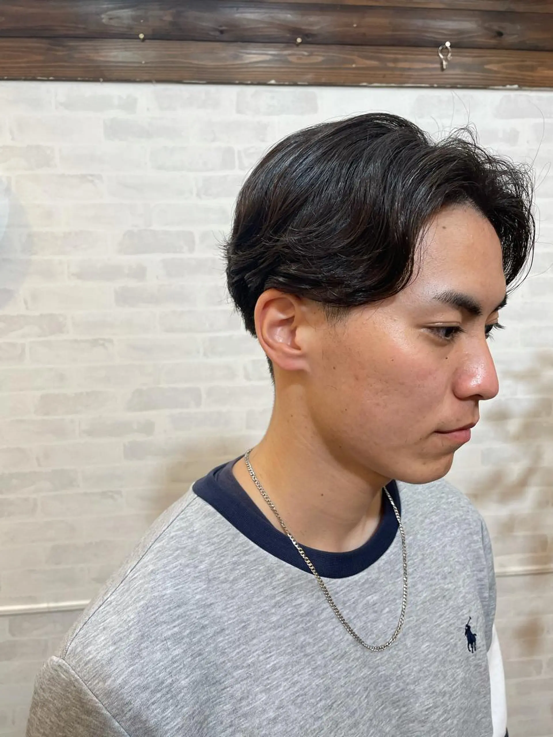 ショート パーマ メンズ カルマパーマ メンズパーマ カット パーマ 前川 万都里のヘアスタイル
