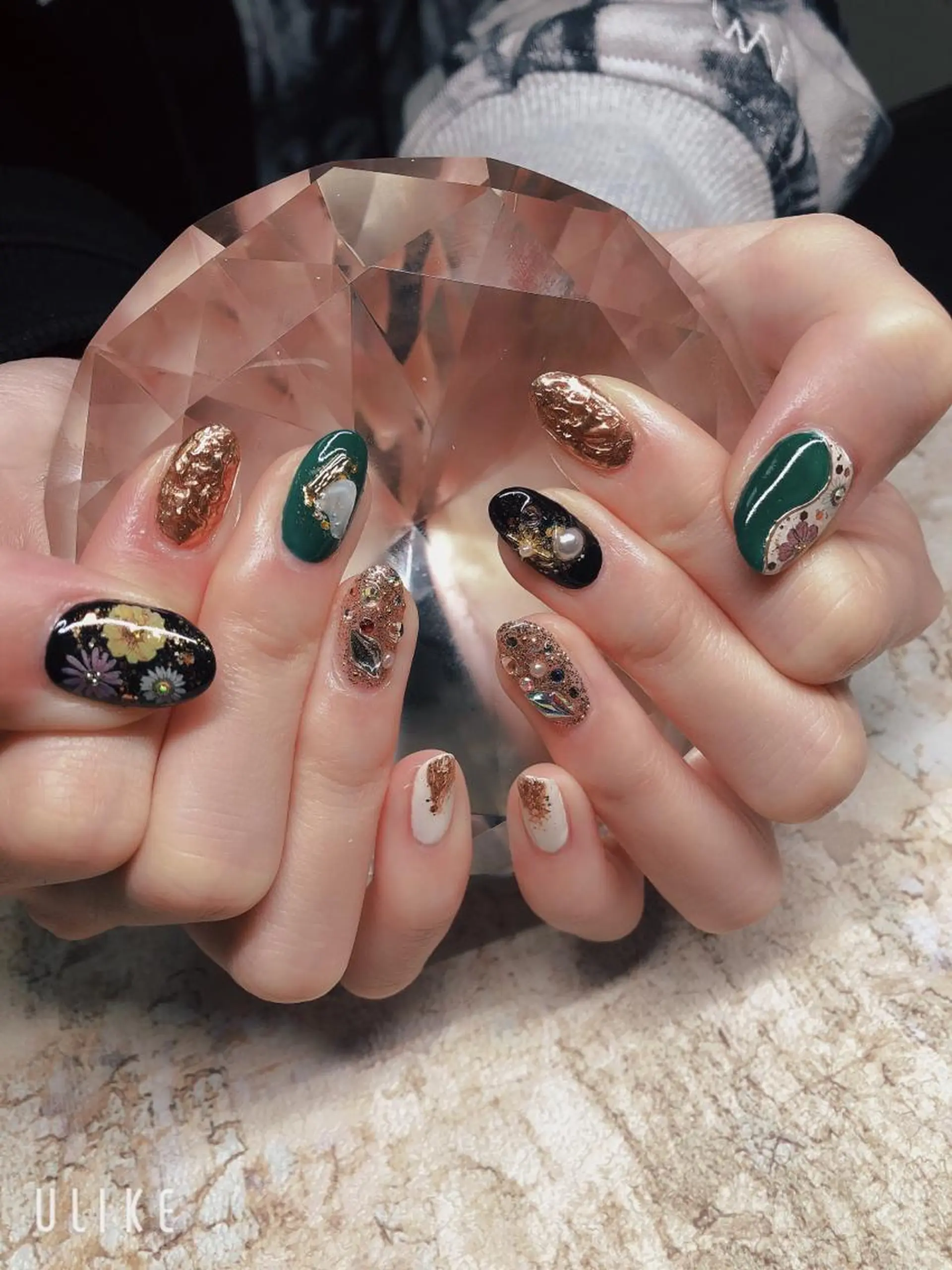 ネイル アートネイル 成人式 フレンチネイル ジェルネイル グラデーション Nail room Bimano所属・Bimano seica♡+°のネイルデザイン