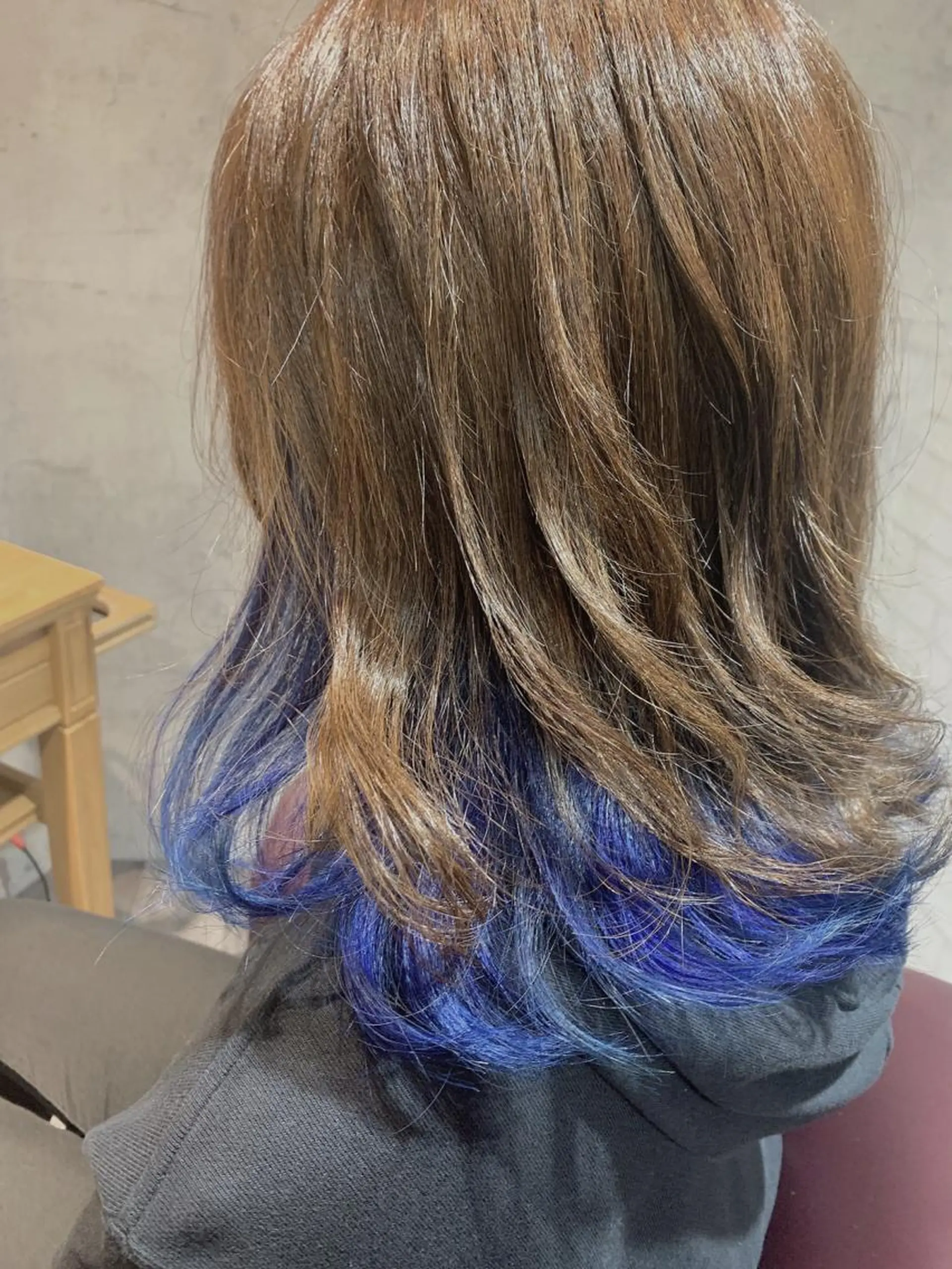 ミディアム カラー インナーカラー ヘアカラー バレイヤージュ KAZUMAのヘアスタイル