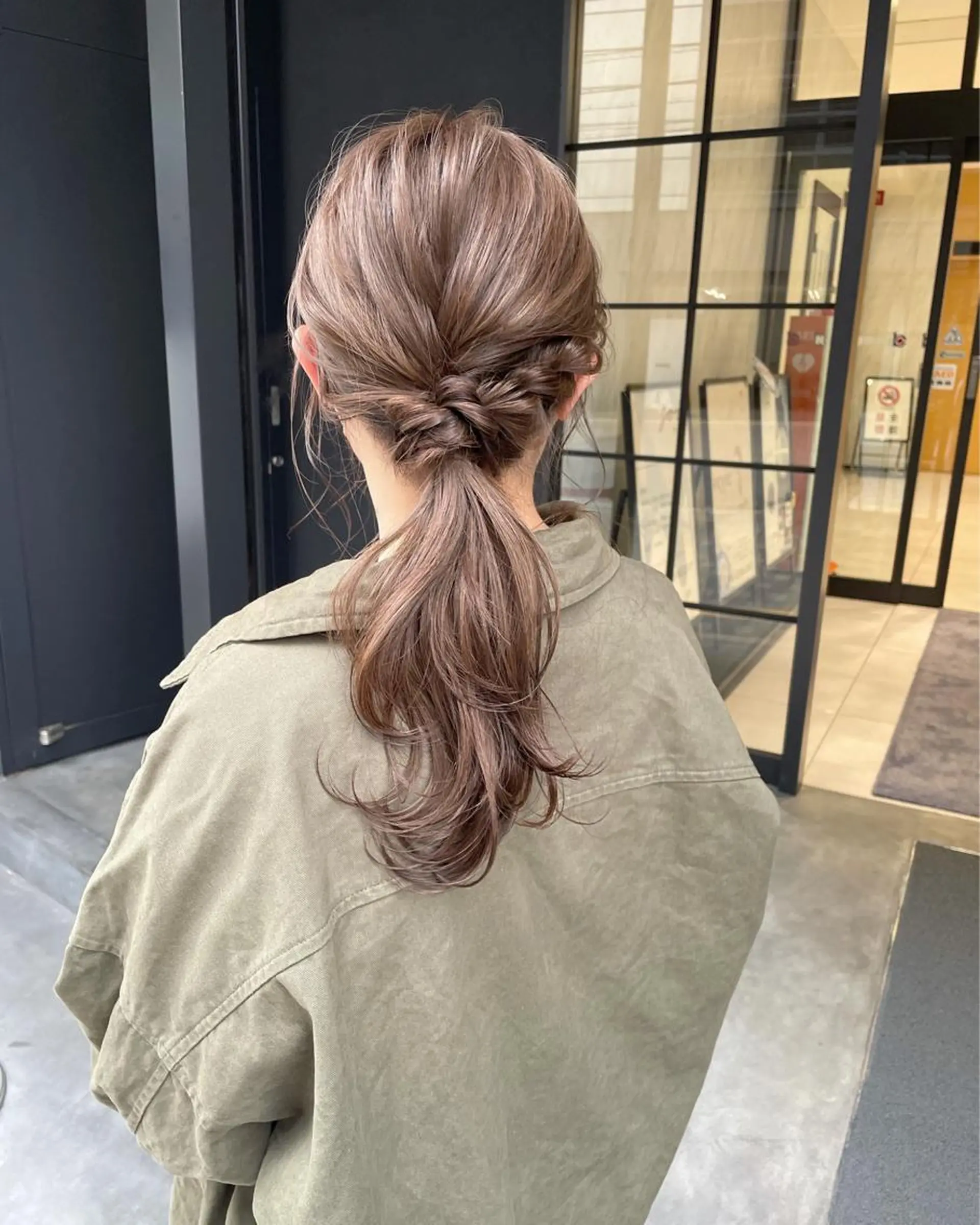 セミロング カラー ヘアアレンジ yohaku misakiのヘアスタイル