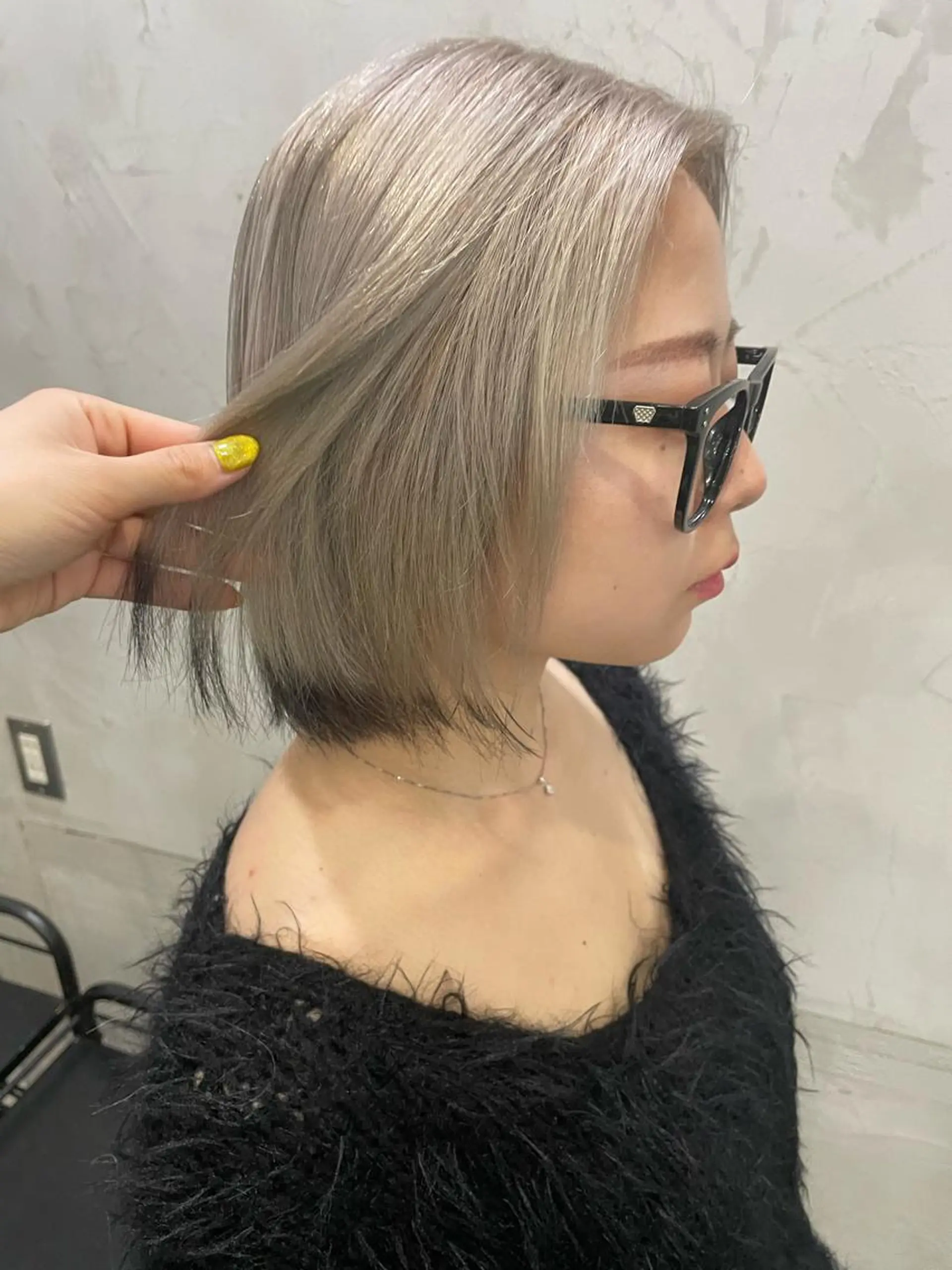 カラー ベージュカラー 黒髪 ホワイトベージュ fudge所属・MaisonHALU 松浦光咲のヘアスタイル