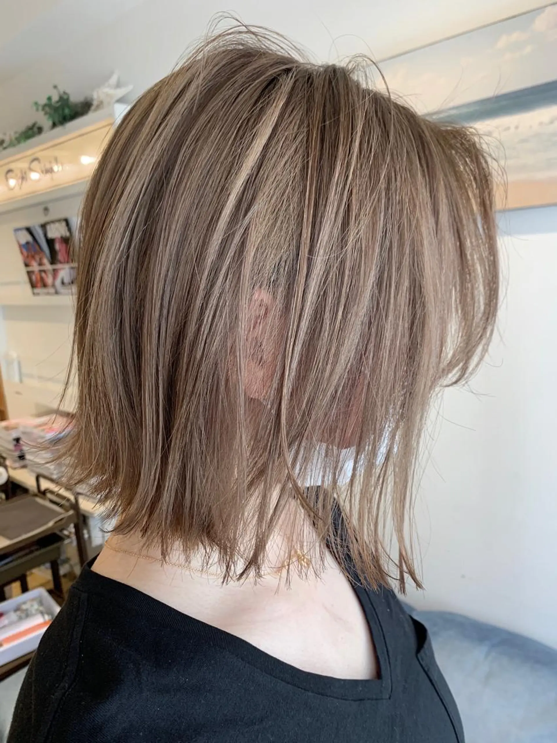 ミディアム ヘアカラー トリートメント 渋谷ハイトーン/ デザインカラー阿部のヘアスタイル