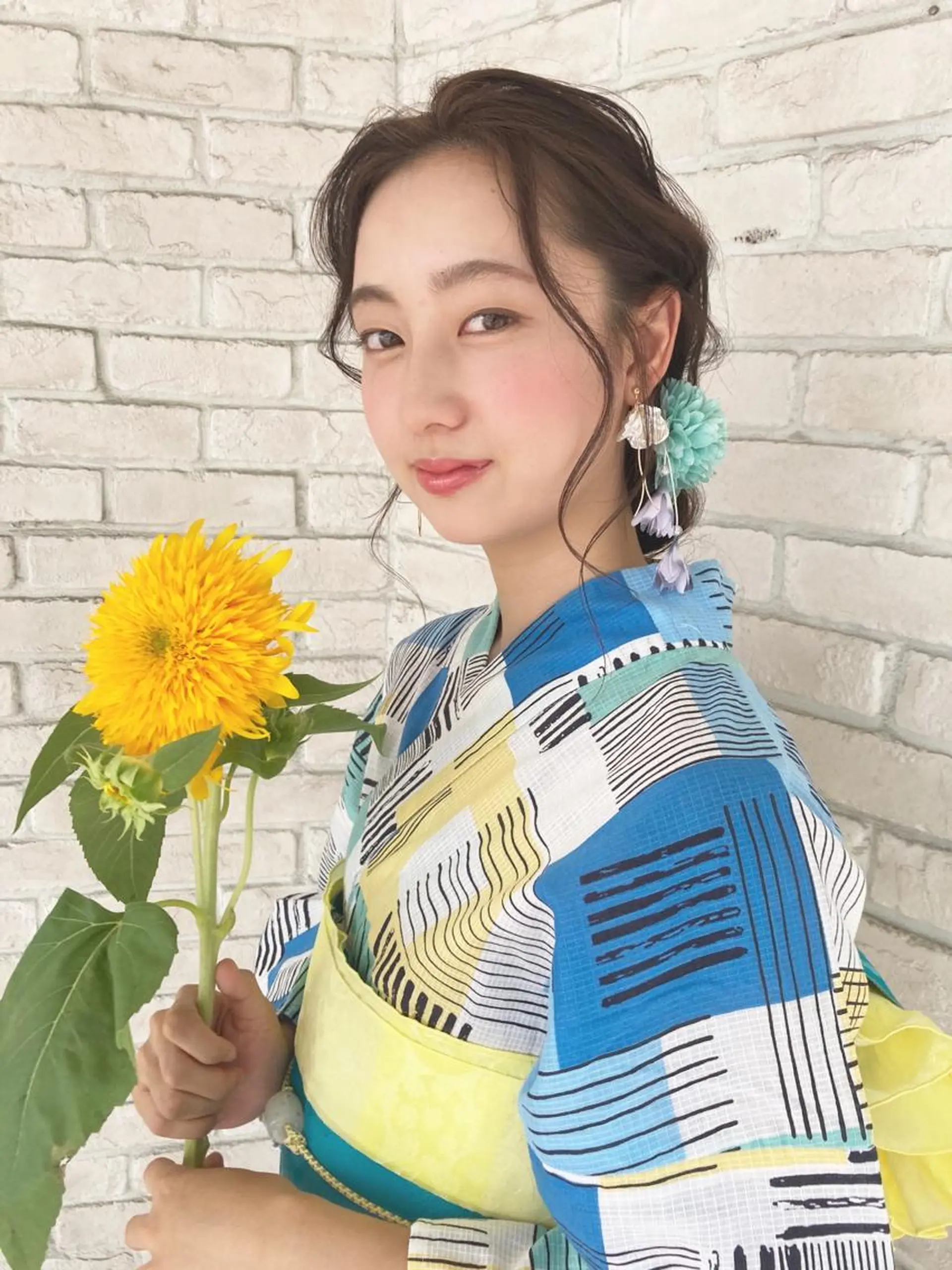 セミロング 白髪ぼかしハイライト 着付けヘアアレンジのその他イメージ