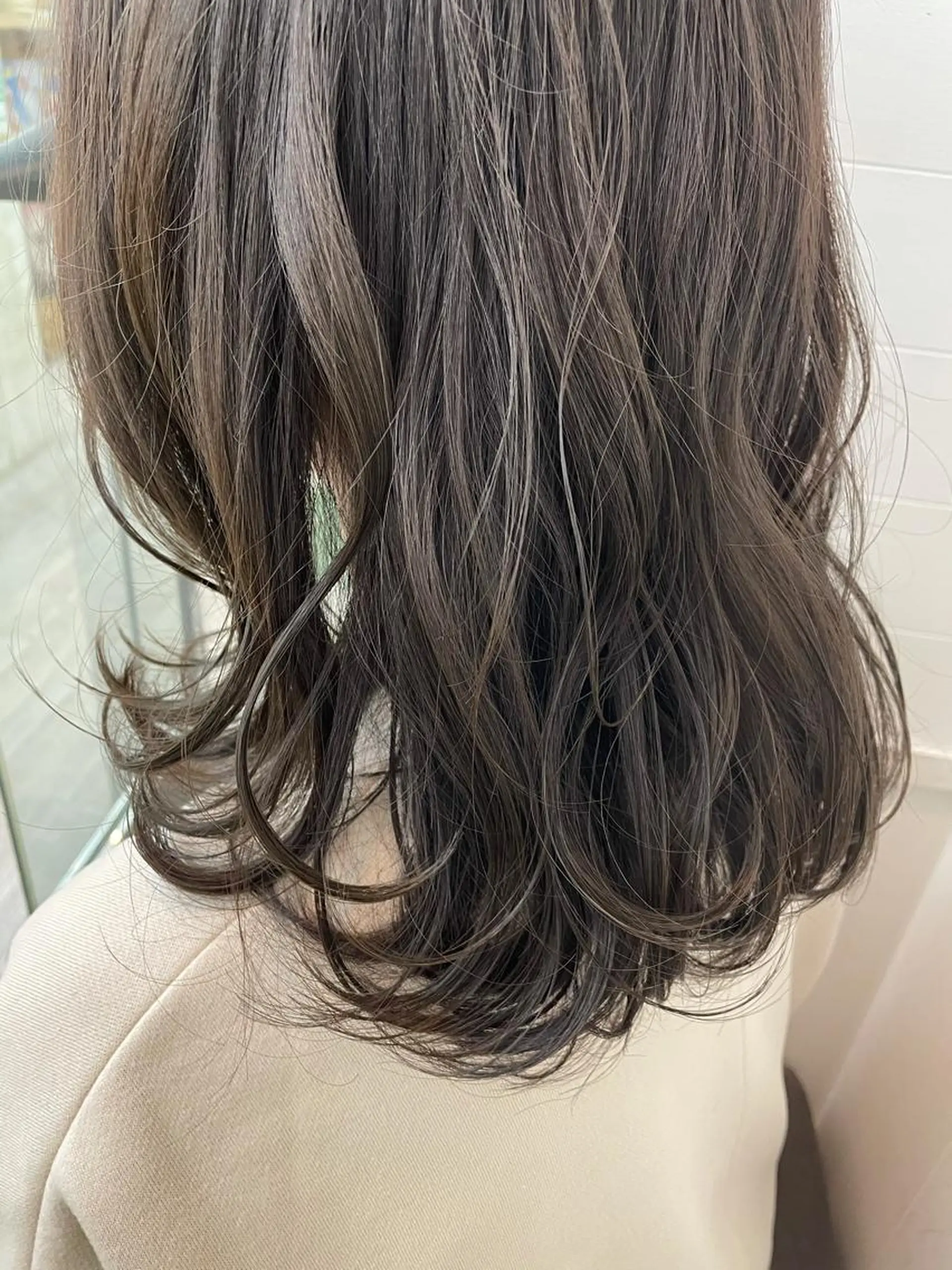 ミディアム カラー カット ヘアカラー トリートメント ヘアセット 前髪顔周り✂️店長 ❤️アマミヤ❤️のヘアスタイル