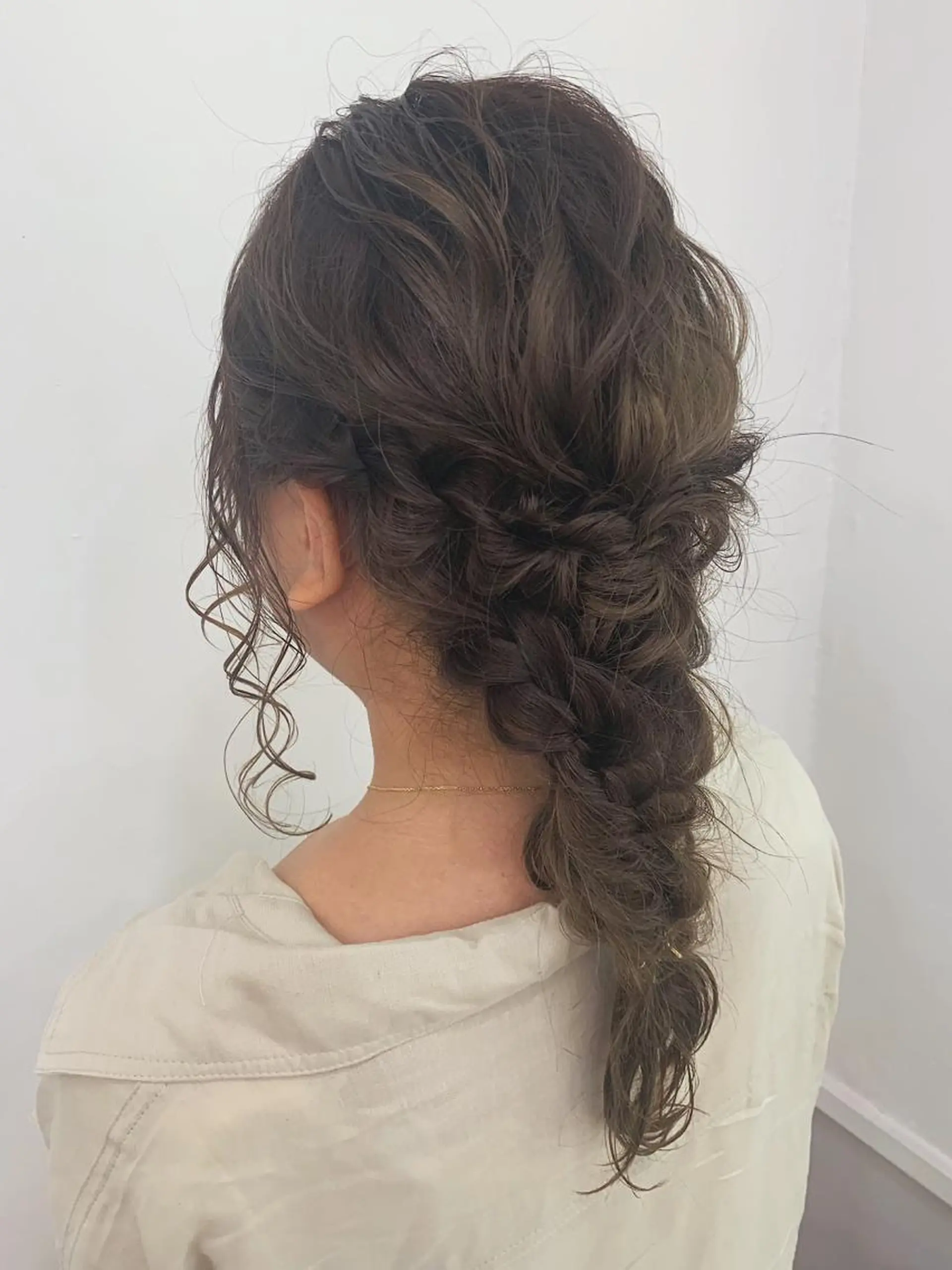 ロング ヘアセット chama レイヤーカットのヘアスタイル