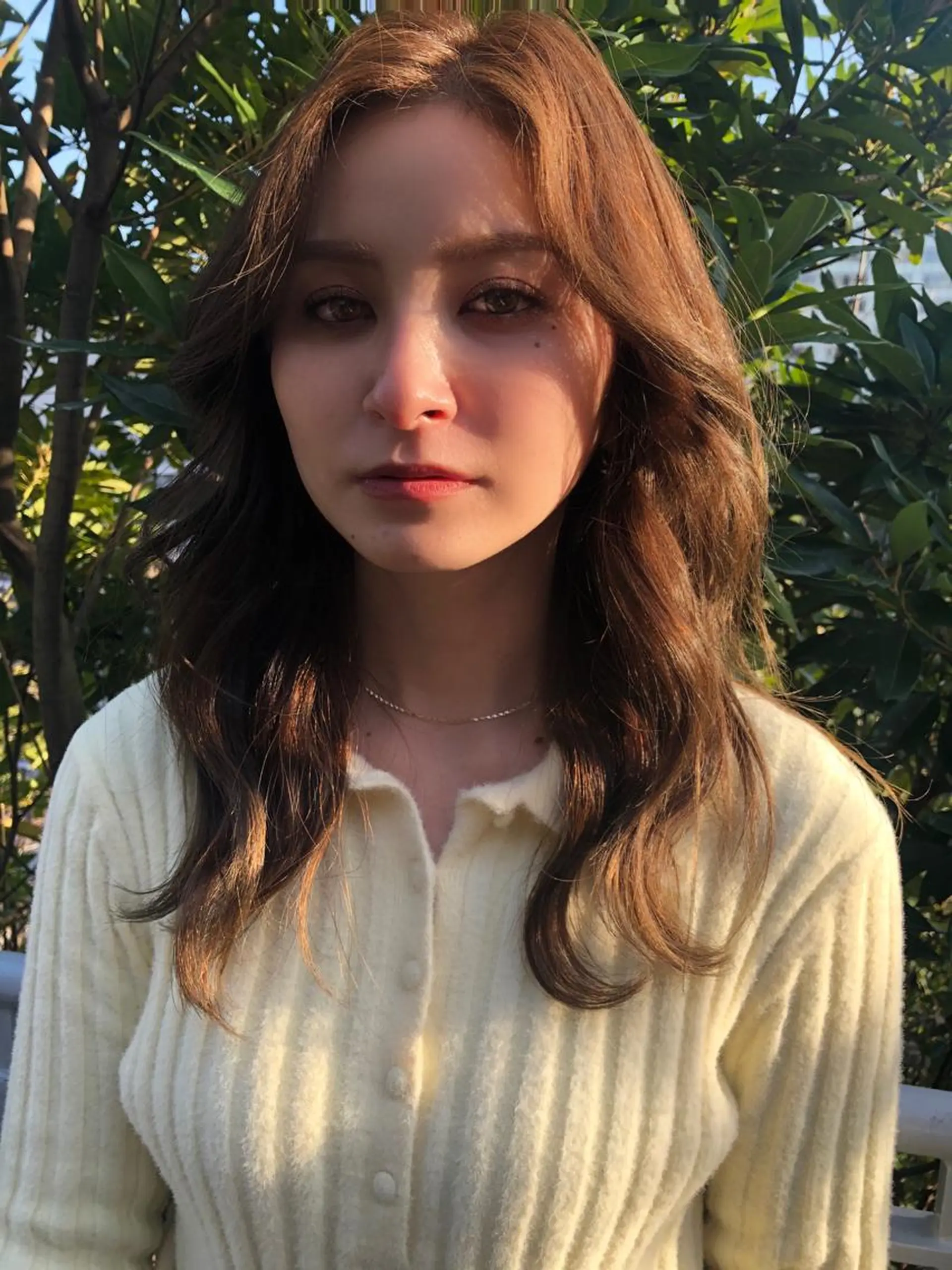 ロング カラー グレージュ カーキグレージュ カット ヘアカラー トリートメント hisano / ハイトーン・透明感のヘアスタイル