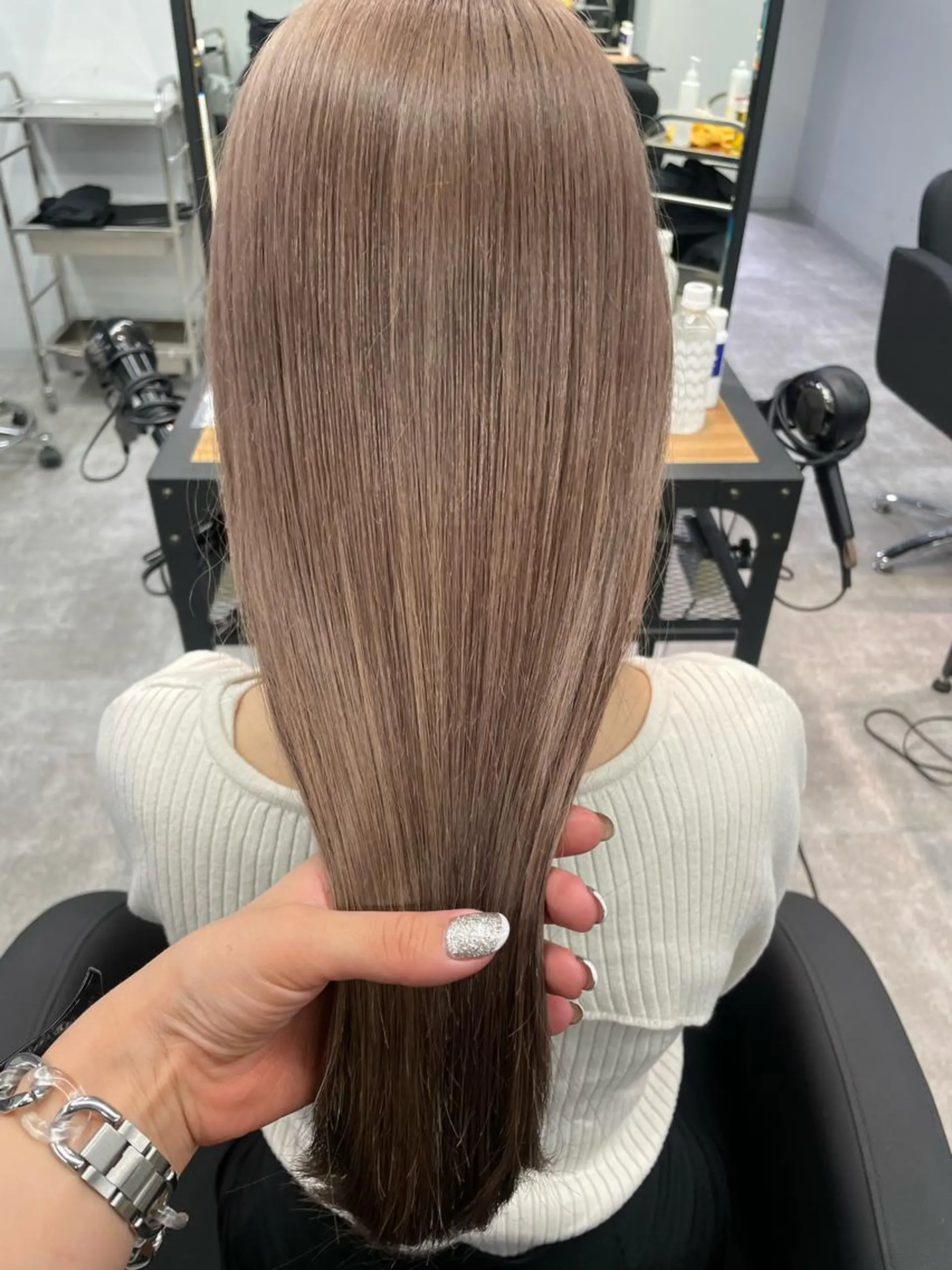 ロング カラー ブリーチ トリートメント 心斎橋/ブリーチ minamiのヘアスタイル