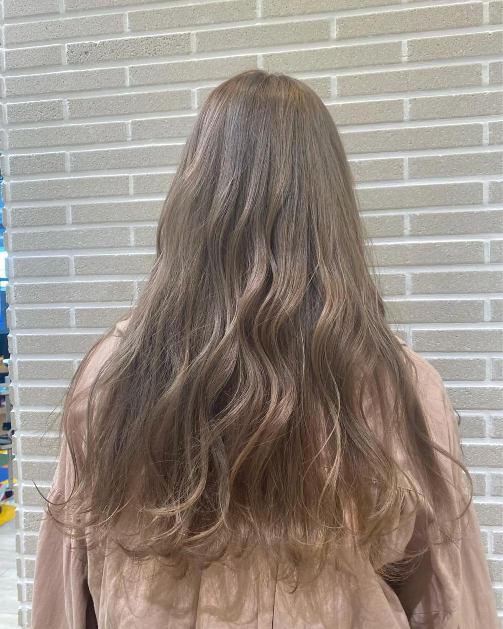 ロング カット ヘアカラー トリートメント 植田 菜月のヘアスタイル