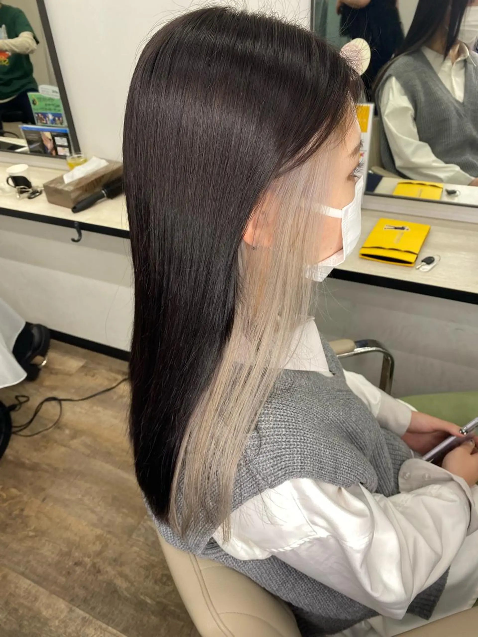 セミロング カラー ベージュカラー インナーカラー ホワイトベージュ 韓国艶カラー/ TECHIのヘアスタイル