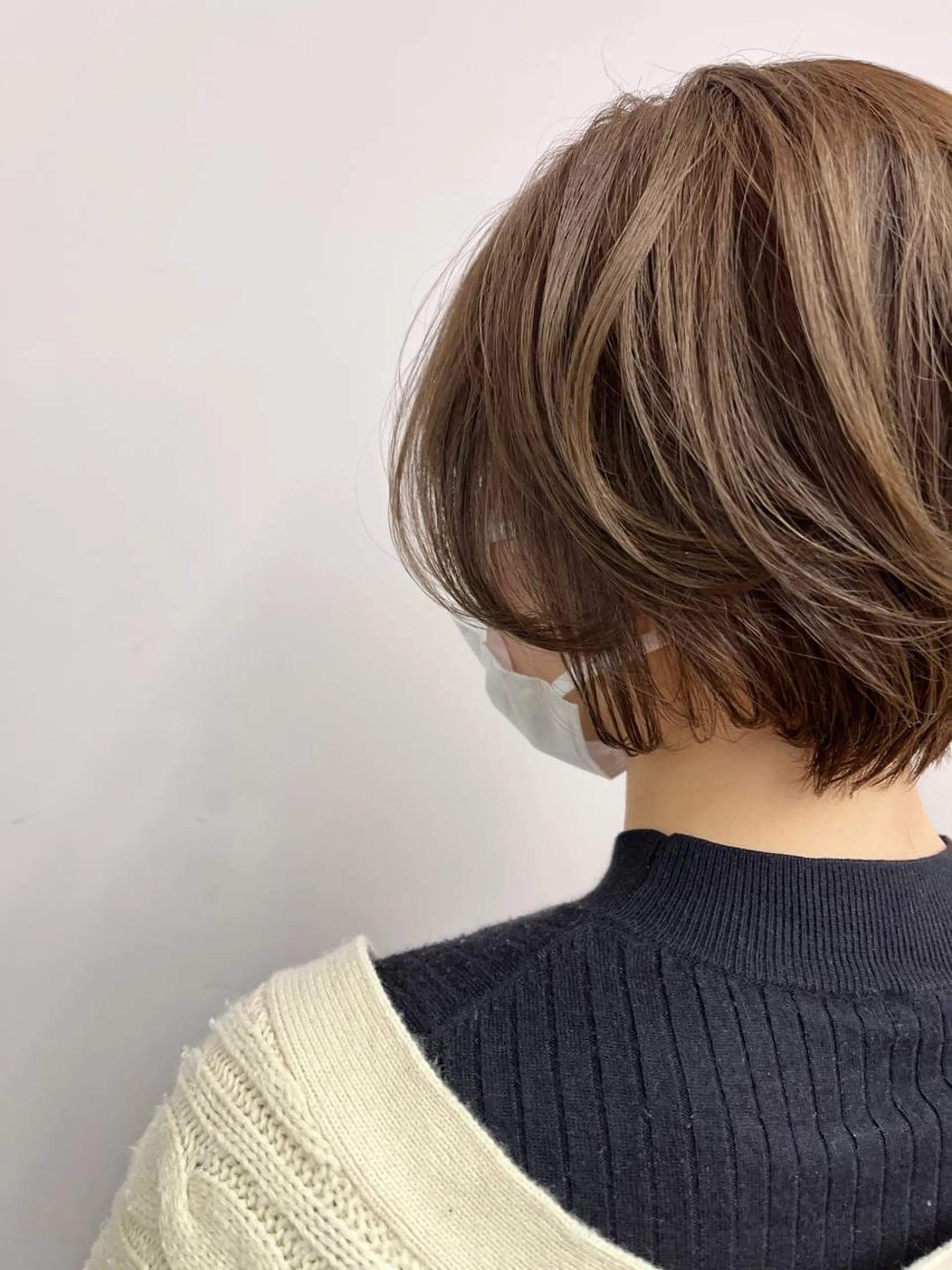 ショート カラー ベージュカラー ショートヘア SALOWIN神戸三宮店所属・【美髪を叶える】中谷 彰宏（アキ)のヘアスタイル