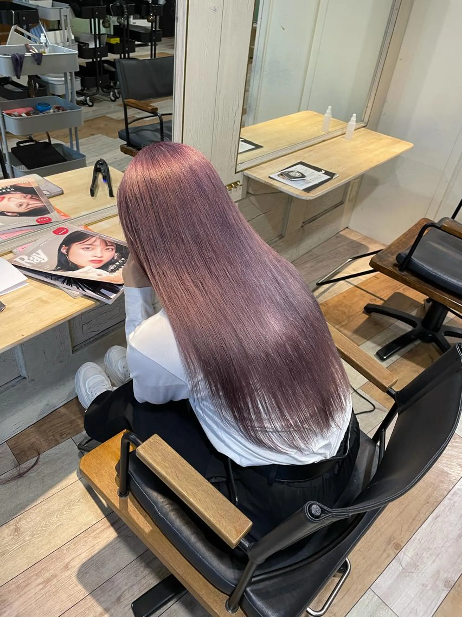 セミロング カラー パーマ ヘアアレンジ メンズ キッズ ネイル マツエク・マツパ メンズブリーチ メンズハイトーン ブリーチ ケアブリーチ ハイトーンカラー ヘアカラー トリートメント AUSTIN所属・🌿丁寧なカウンセリ ング/Naoki🌿のヘアスタイル