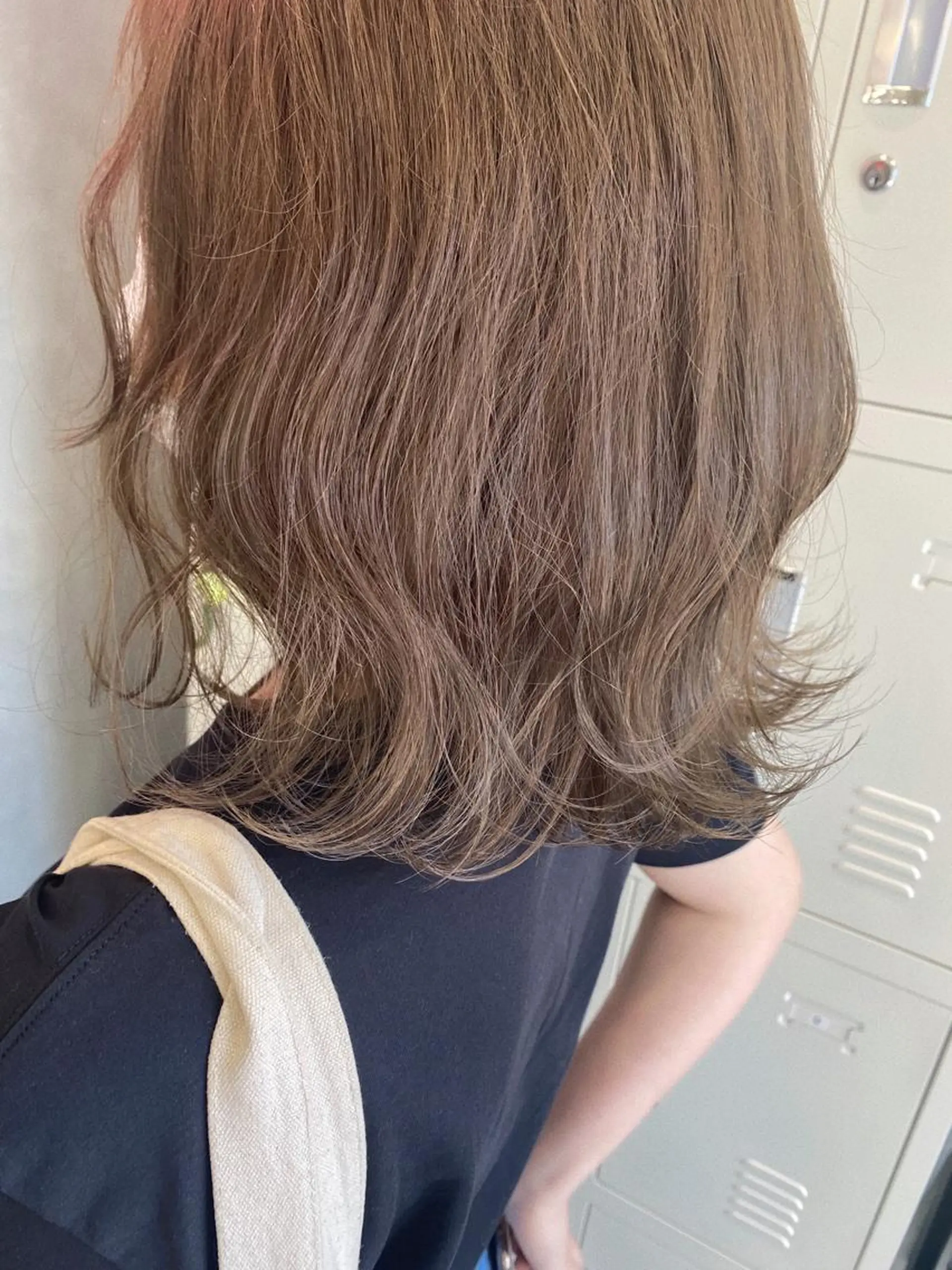 ミディアム カラー 🕶️佐藤 海李🐏のヘアスタイル