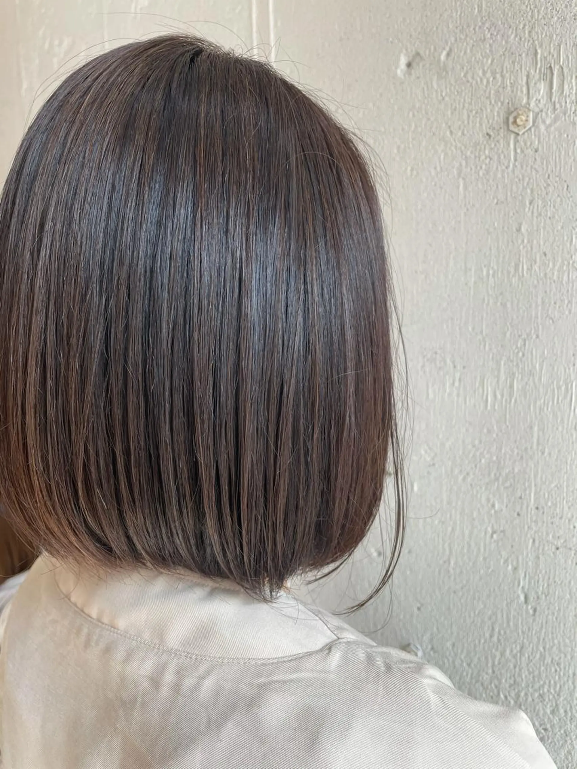 ショート カラー hisano / ハイトーン・透明感のヘアスタイル