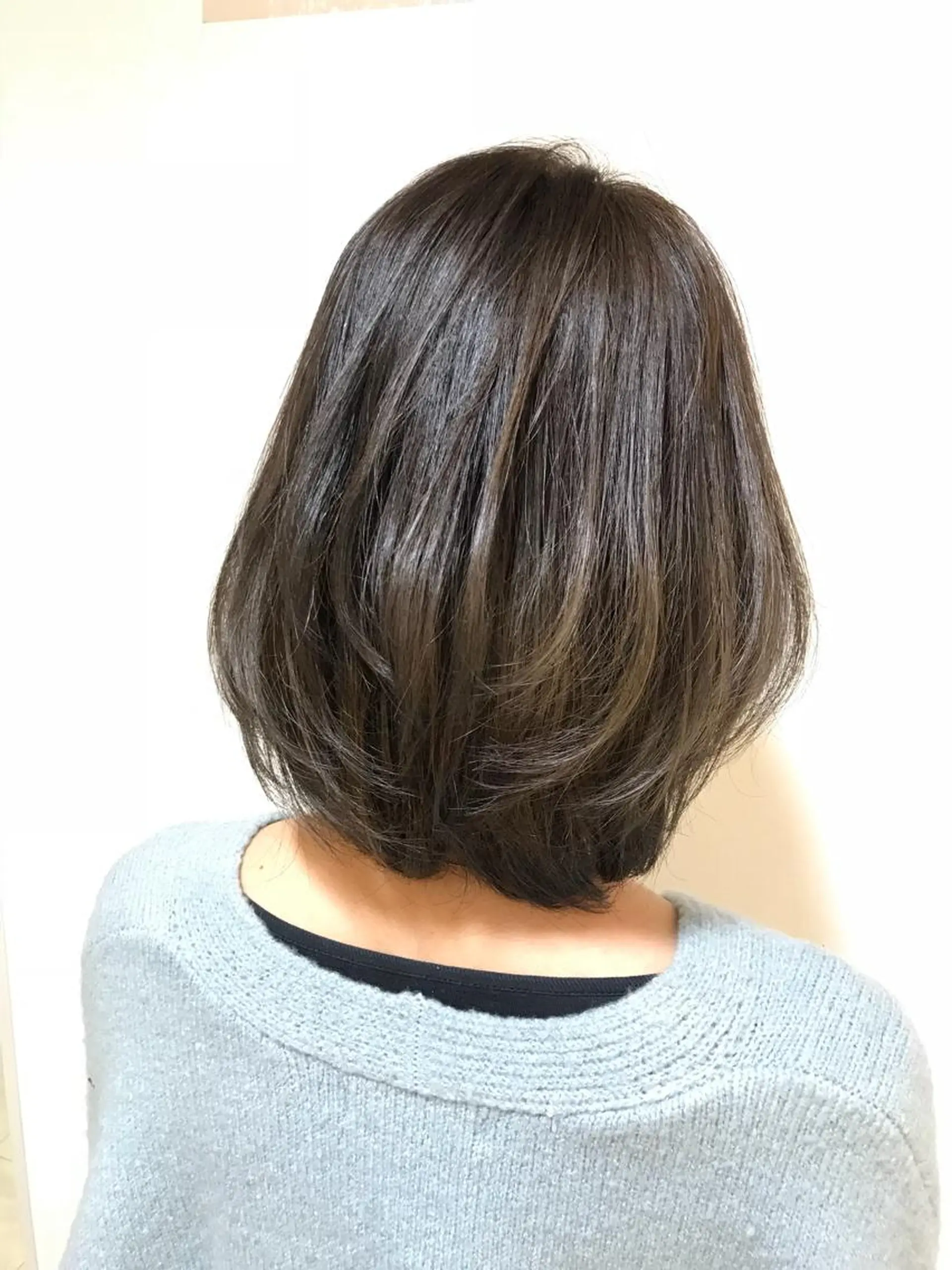 ショート カラー アッシュ ボブ レイヤーカット chiyo yasuのヘアスタイル