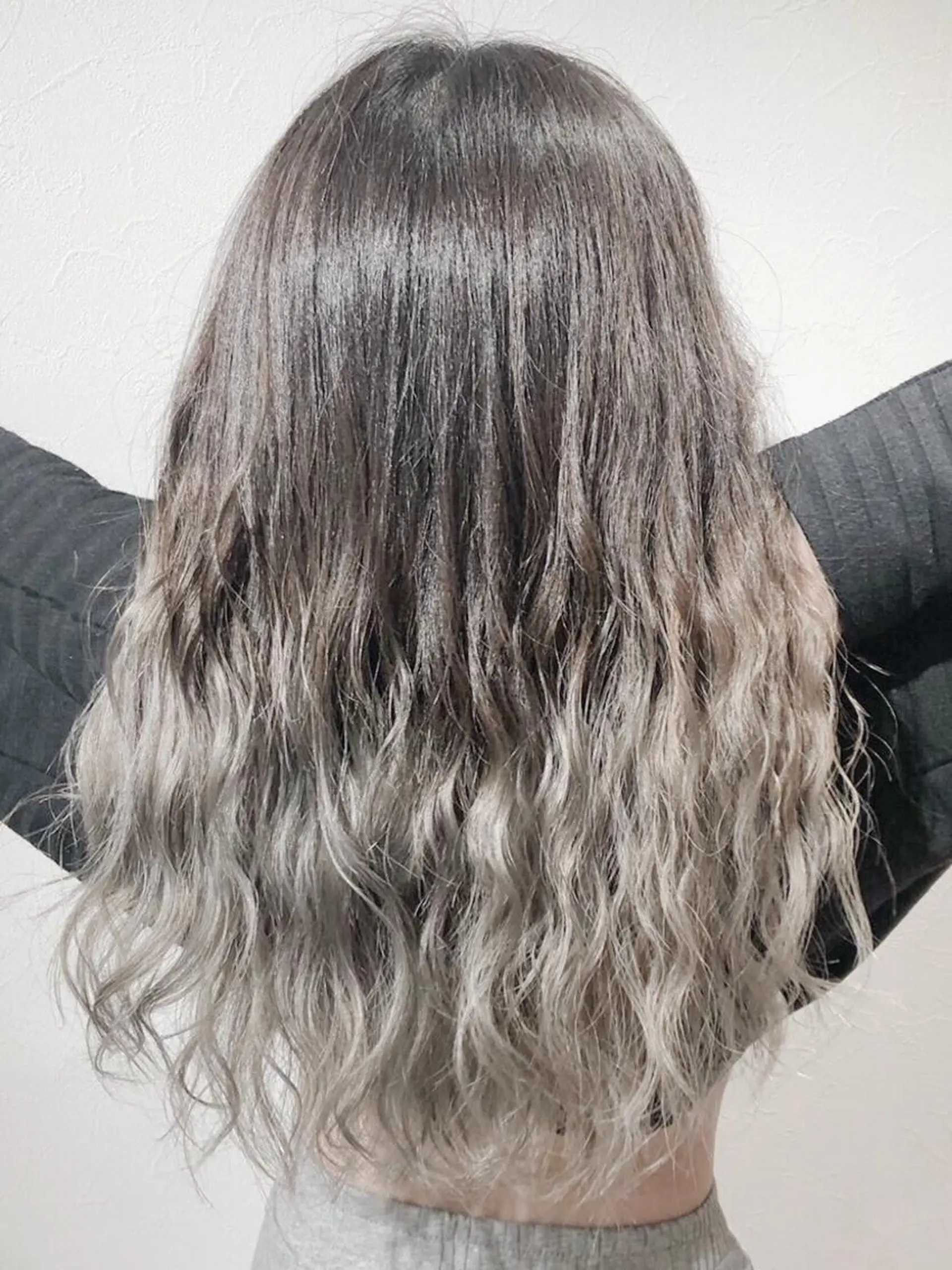 ロング カラー パーマ ヘアアレンジ レミーエクステ大阪 Device梅田のヘアスタイル