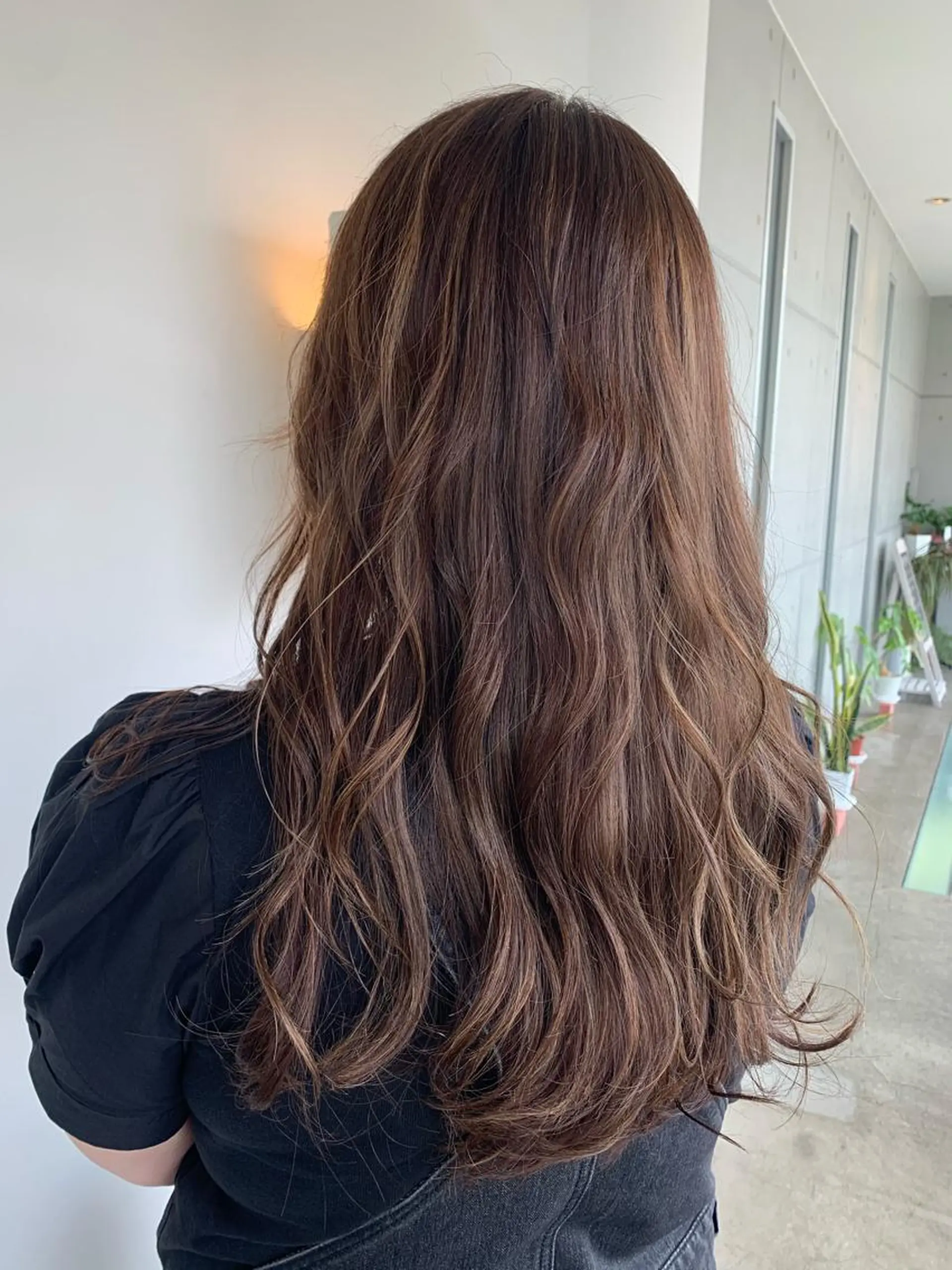 セミロング ハイライト sharon所属・おせ ちさとのヘアスタイル