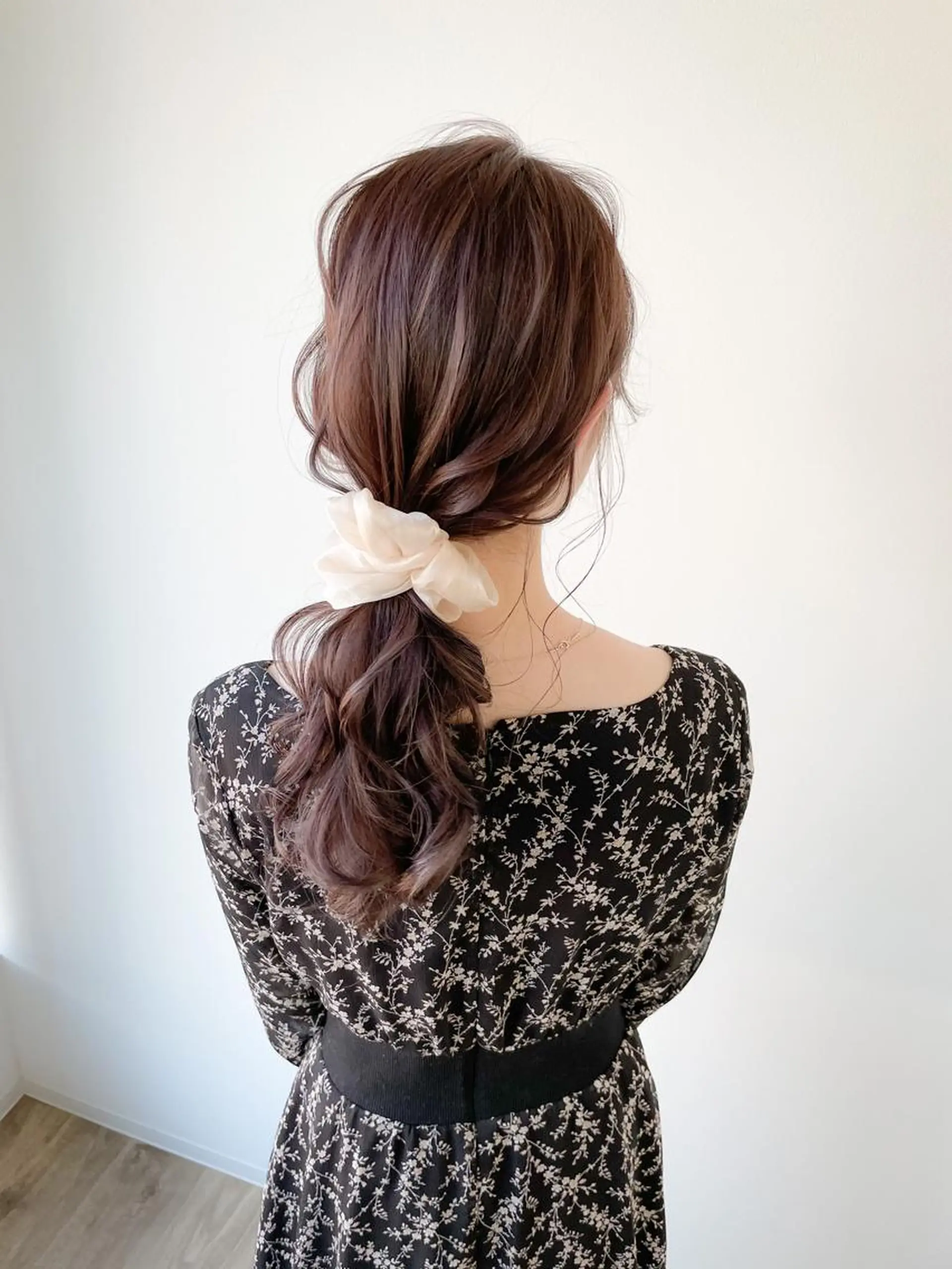 ロング カラー ヘアアレンジ ベージュカラー ラベンダーカラー ラベンダーベージュ autre所属・大久保 ひでなりのヘアスタイル