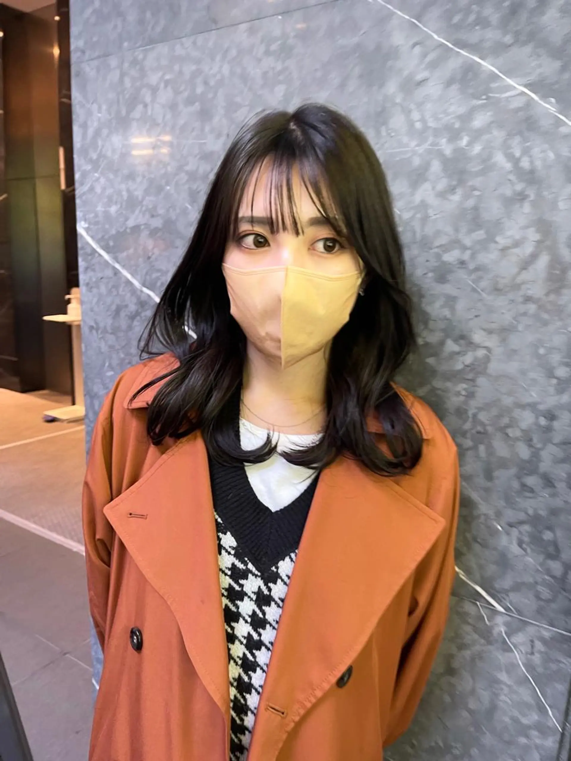 ミディアム くびれヘア 顔まわりレイヤー ヨシンモリ 韓国風ヘア レイヤーカット カット ヘアカラー トリートメント ボブパーマ ウルフパーマのヘアスタイル