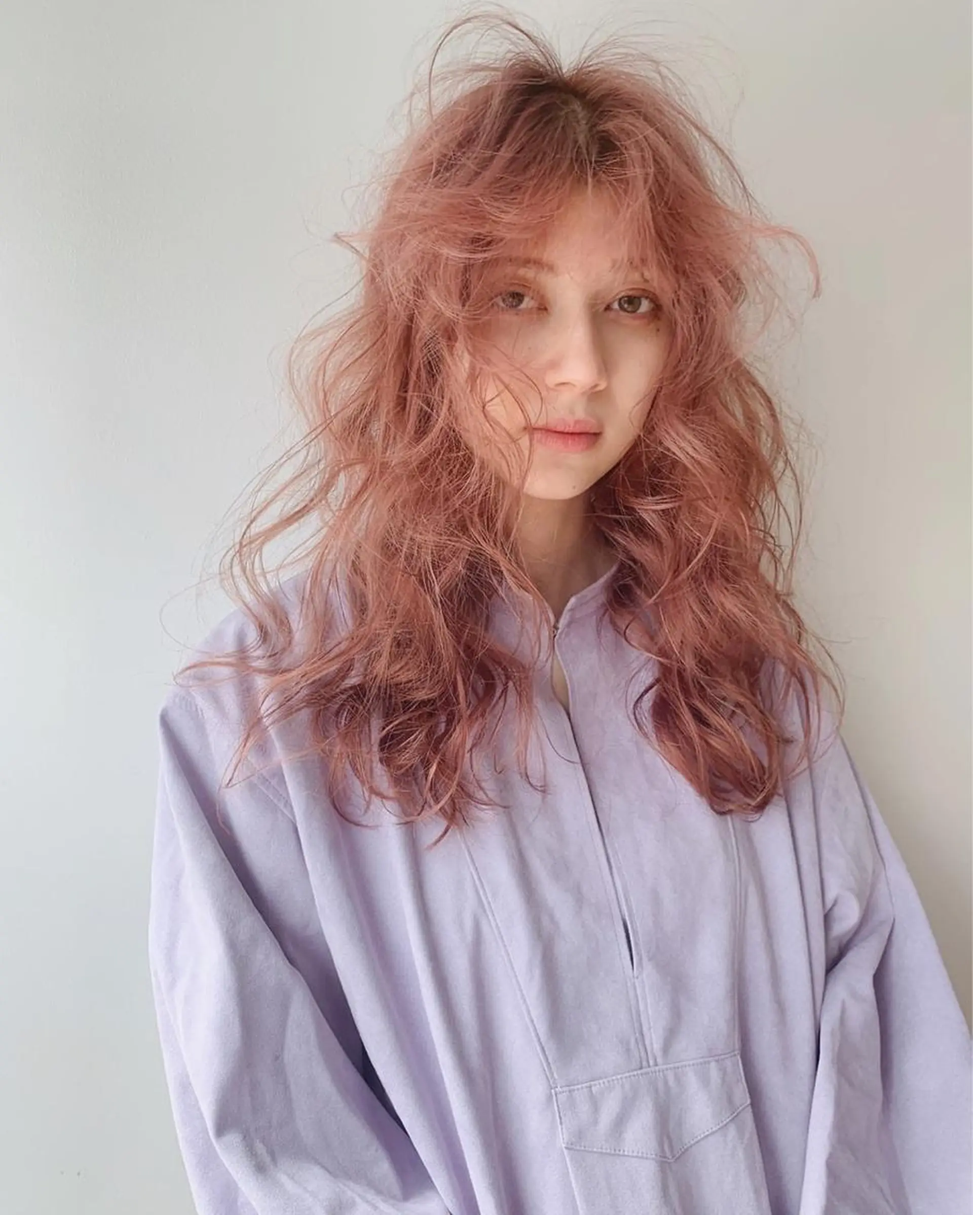 ロング カラー she.by五感鷹匠所属・櫛引 健太のヘアスタイル