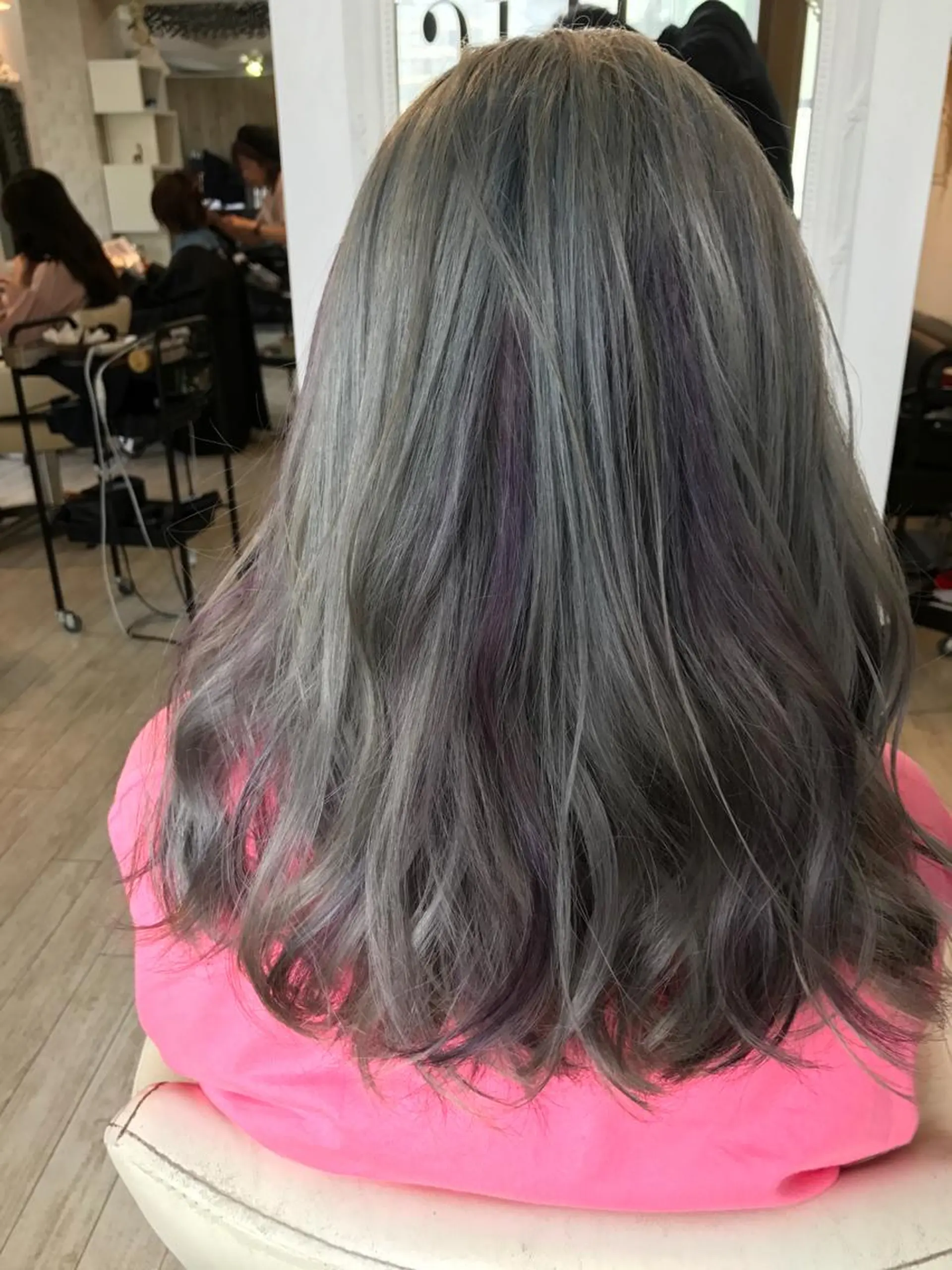 カラー 土屋 貴章のヘアスタイル