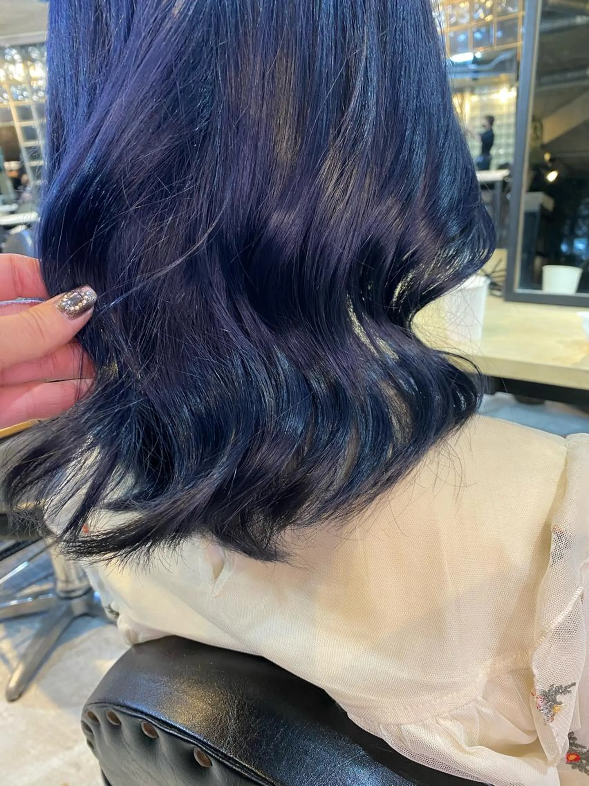 セミロング 大橋 美咲のヘアスタイル