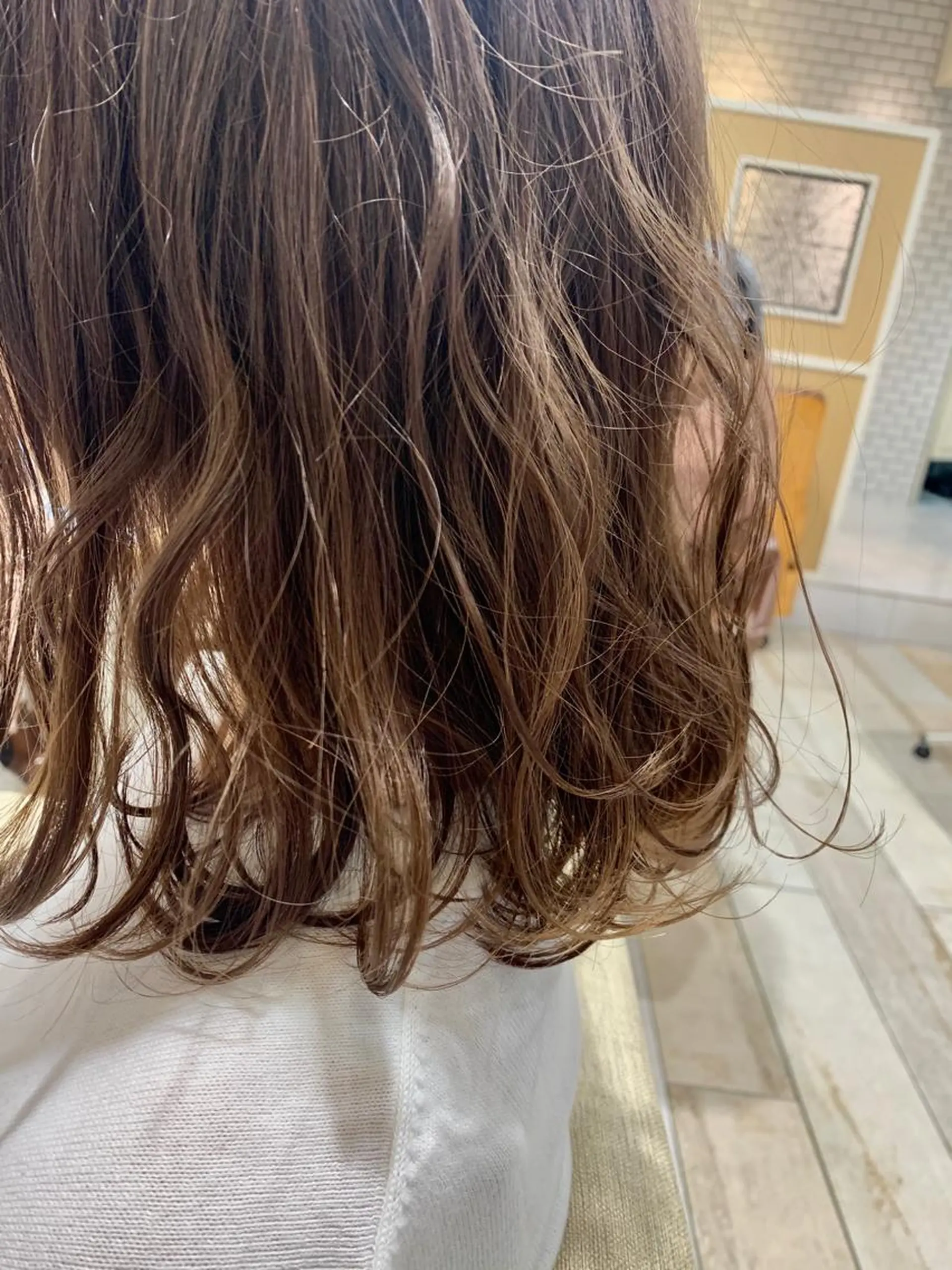 ミディアム カラー カット ヘアカラー 勝野 優佳のヘアスタイル