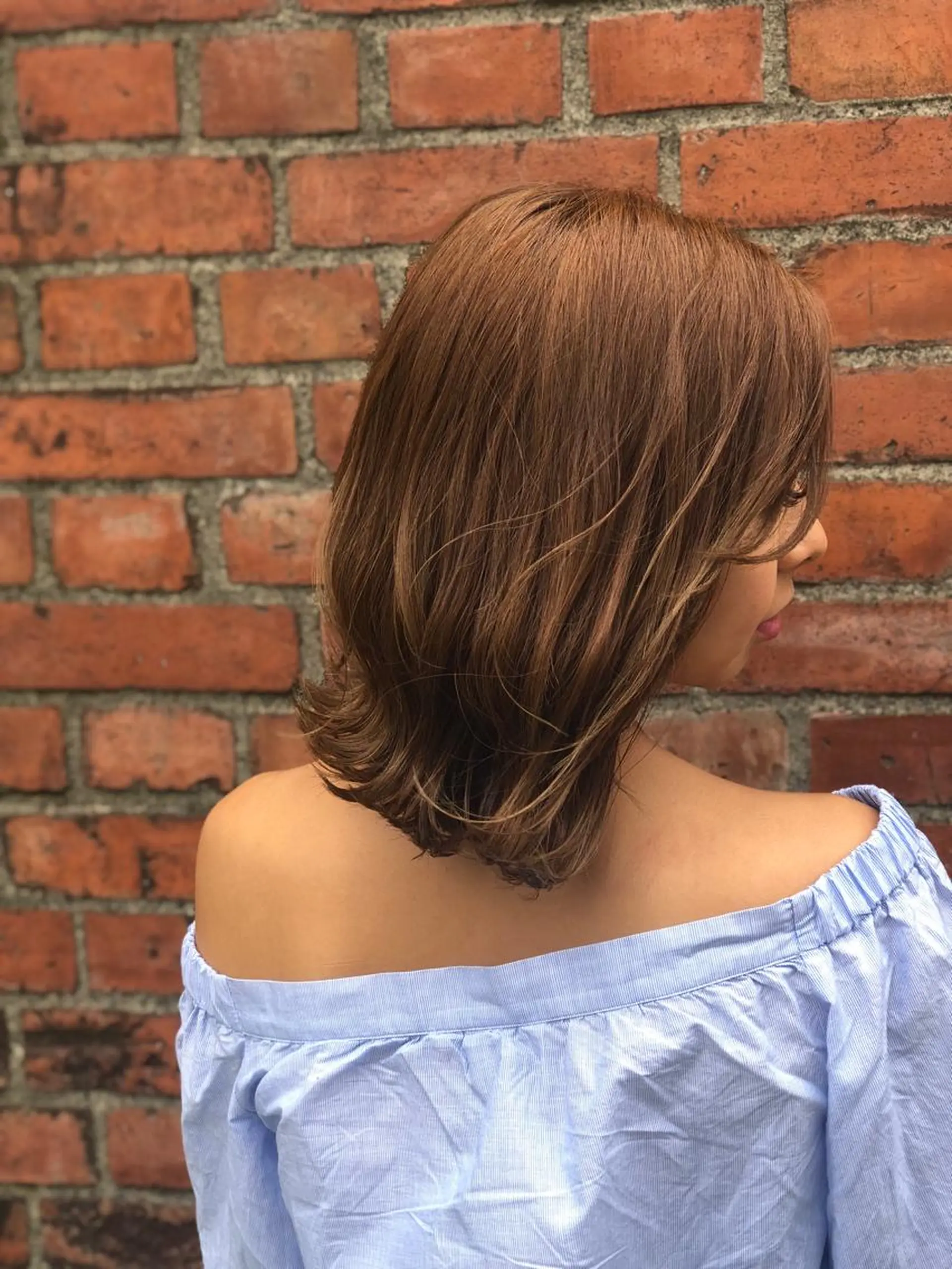 セミロング カラー 切りっぱなしボブ アッシュ ベージュカラー ボブ カット ヘアカラー トリートメント Clay所属・及川 祐輔のヘアスタイル