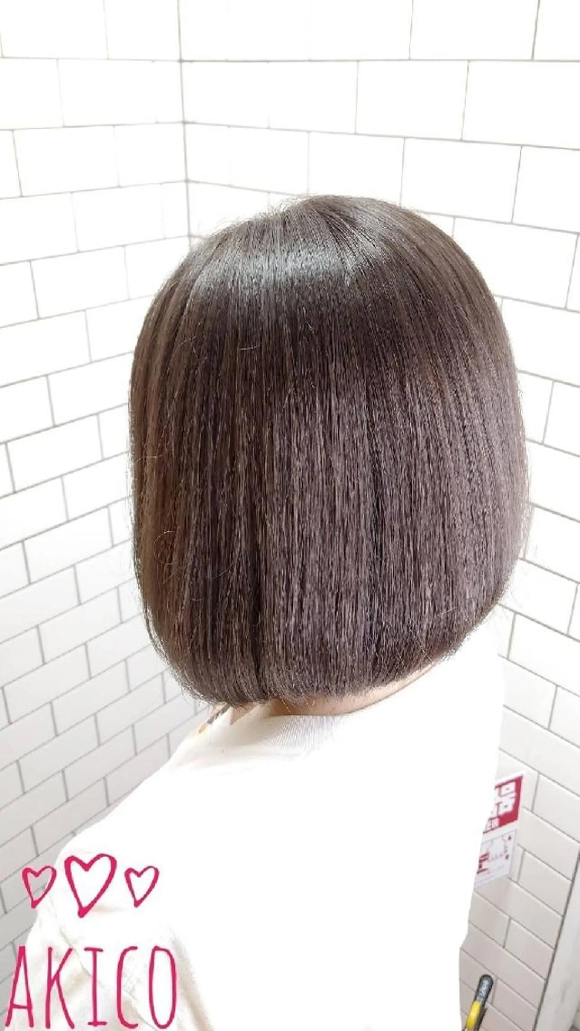 ミディアム カラー イルミナカラー LUXBE GALLERY なんば駅前店所属・ラックスビーギャラリ ー AKICOのヘアスタイル