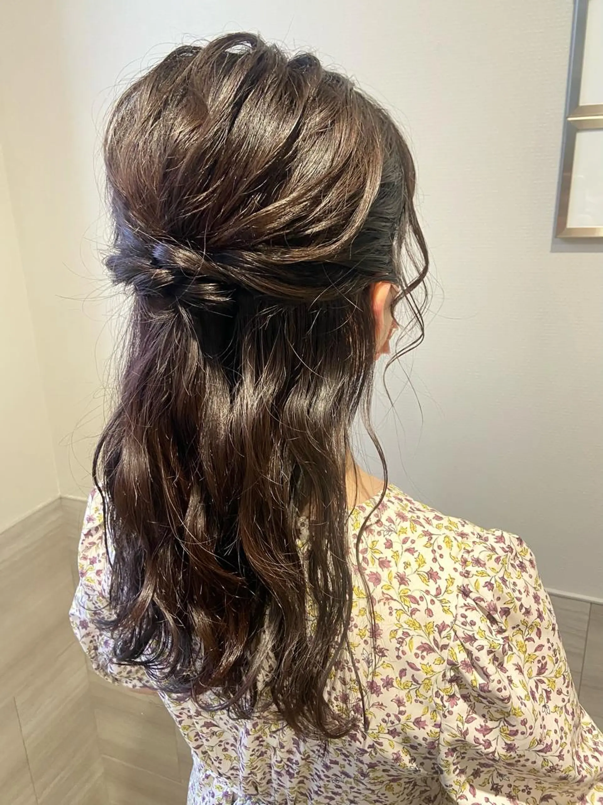 ヘアアレンジ ハーフアップ 奥出 祐菜のマツエク・マツパデザイン