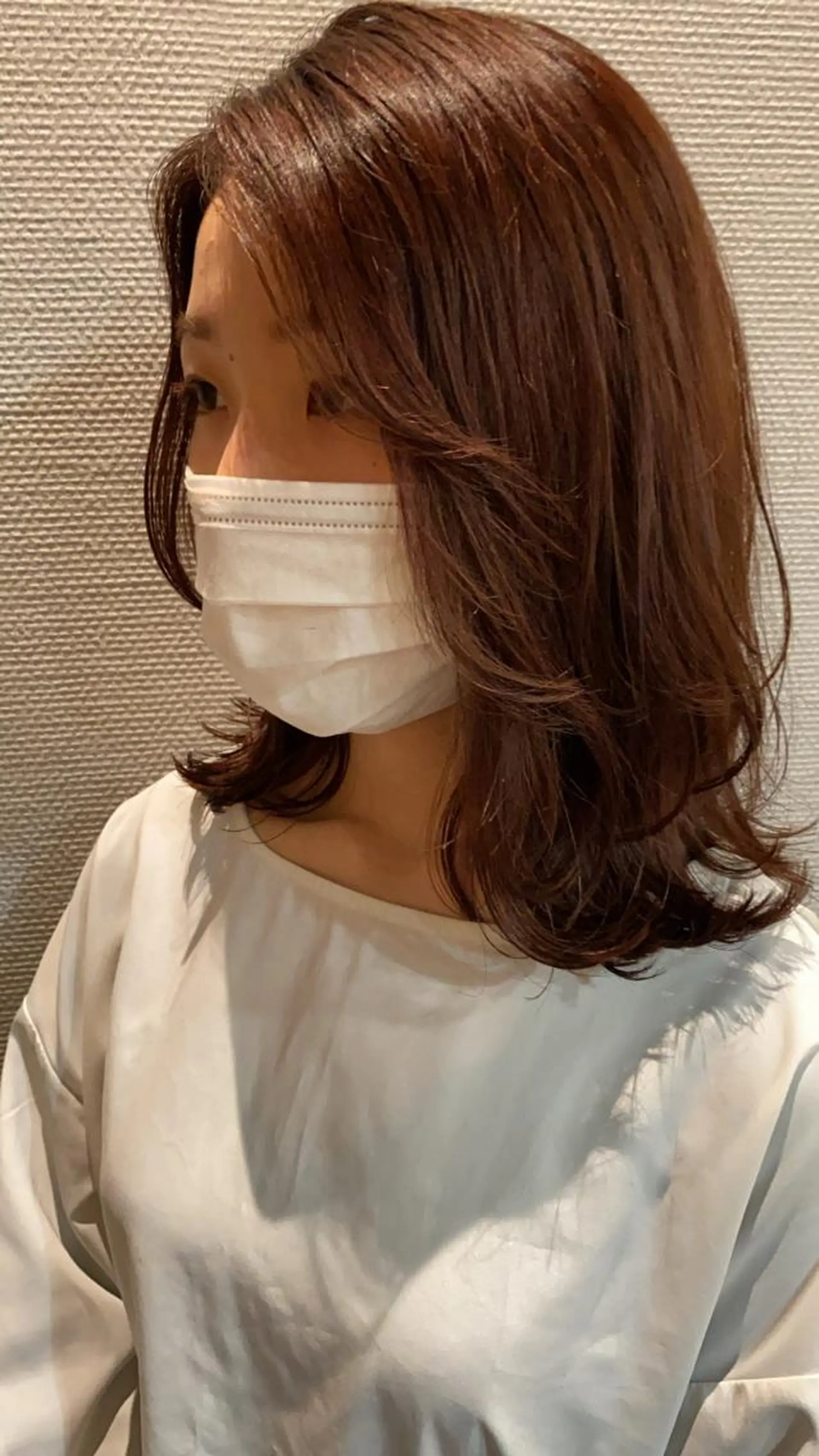 ミディアム 塩澤 榛奈のヘアスタイル