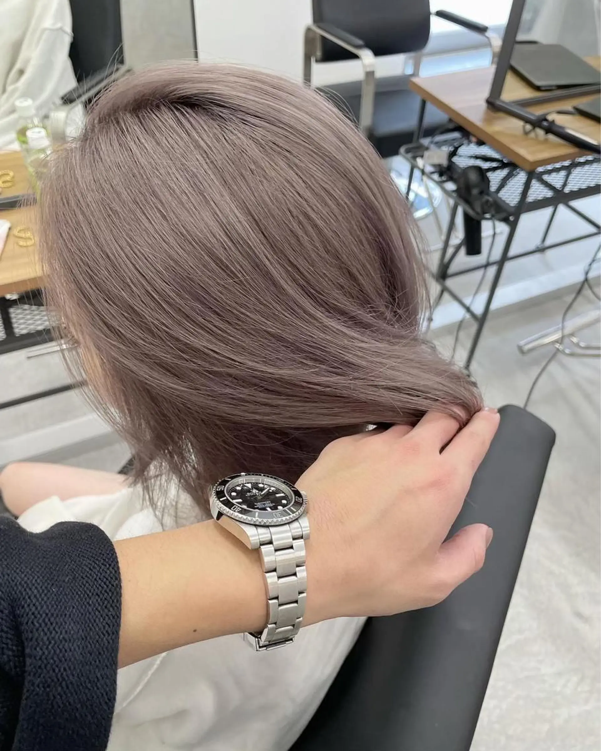 ミディアム カラー パーマ ヘアアレンジ メンズ キッズ ネイル マツエク・マツパ アイブロウ ショートボブ ミディアムパーマ メンズバレイヤージュ メンズブリーチ メンズハイライト Eirデザイナーズ サロン茶屋町tomoのヘアスタイル