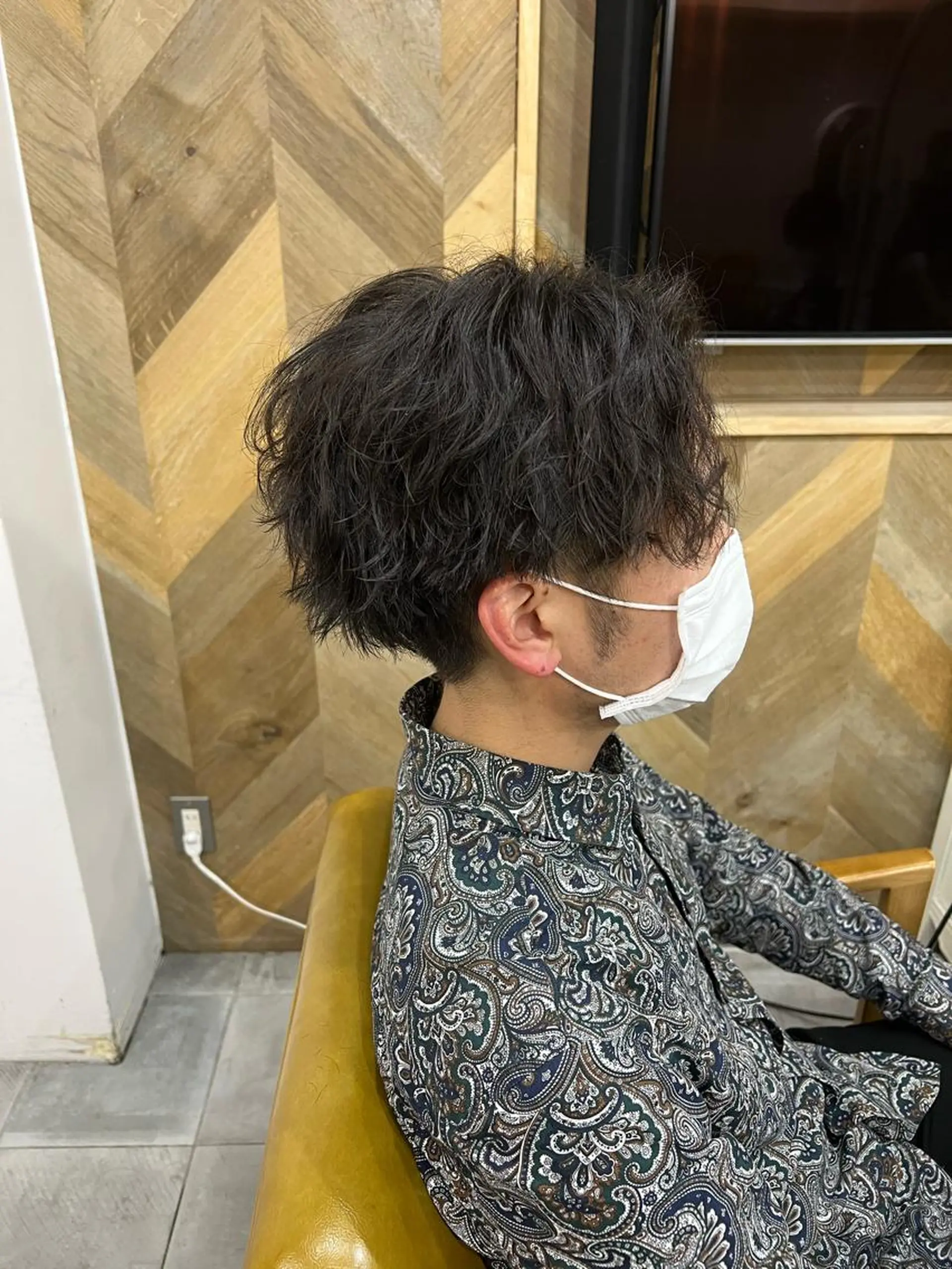 ショート パーマ メンズ センターパート メンズパーマ ツイストスパイラルパーマ スパイラルパーマ カット パーマ SHIAN立川 及川望のヘアスタイル